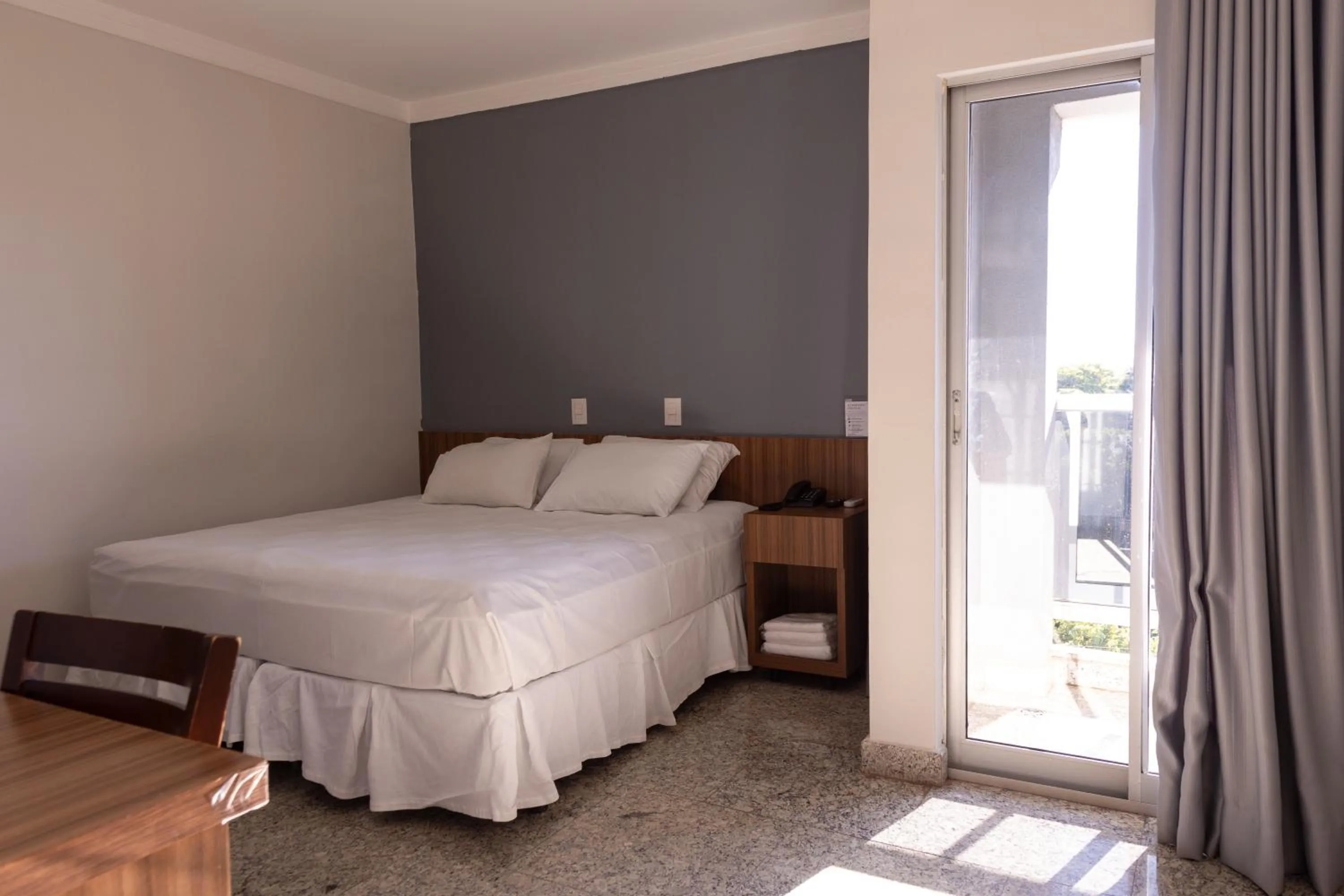 Bedroom, Bed in BOMBONATO HOTEL - Fácil Acesso ao Aeroporto e parque de Exposições ABCZ