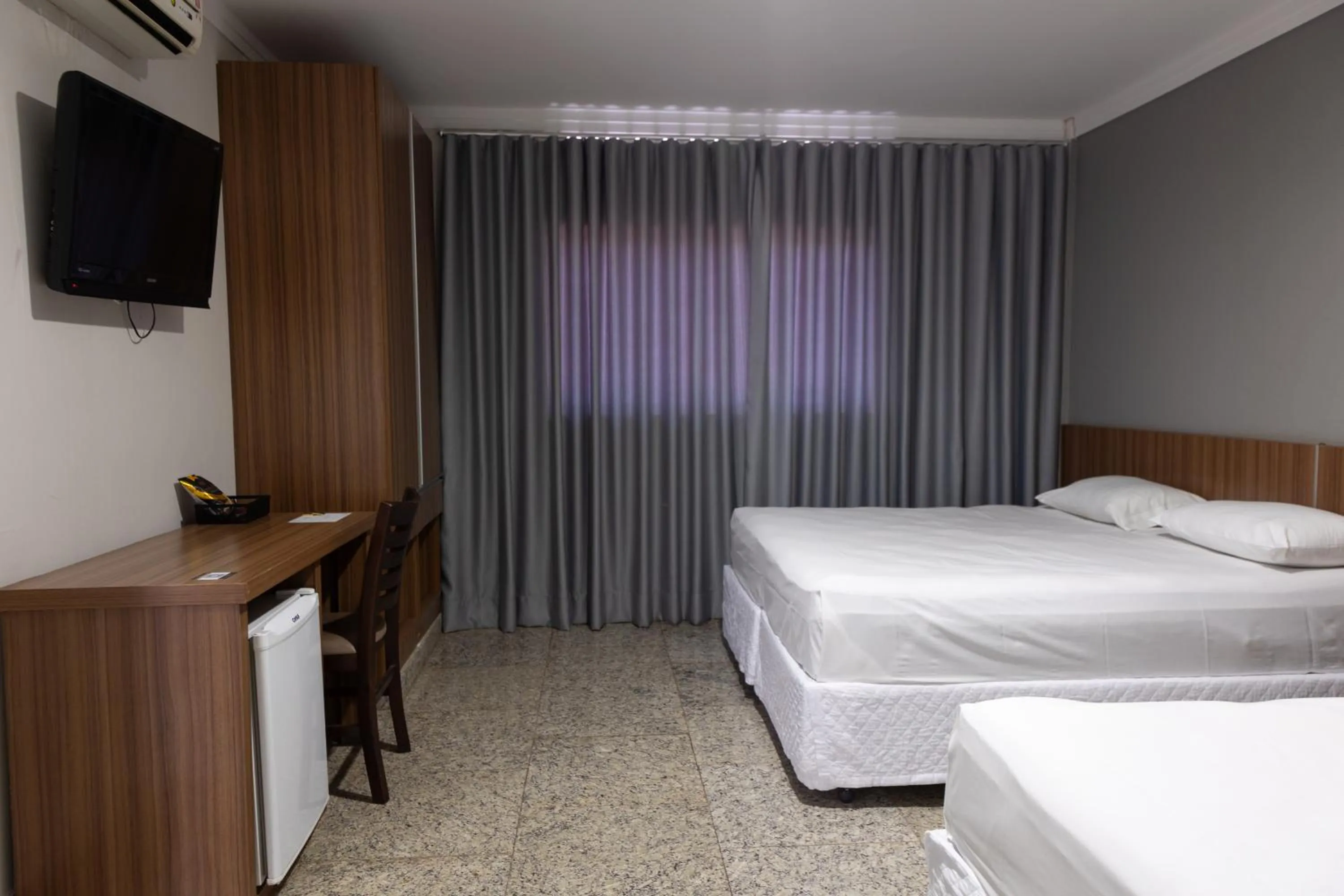Bedroom, Bed in BOMBONATO HOTEL - Fácil Acesso ao Aeroporto e parque de Exposições ABCZ