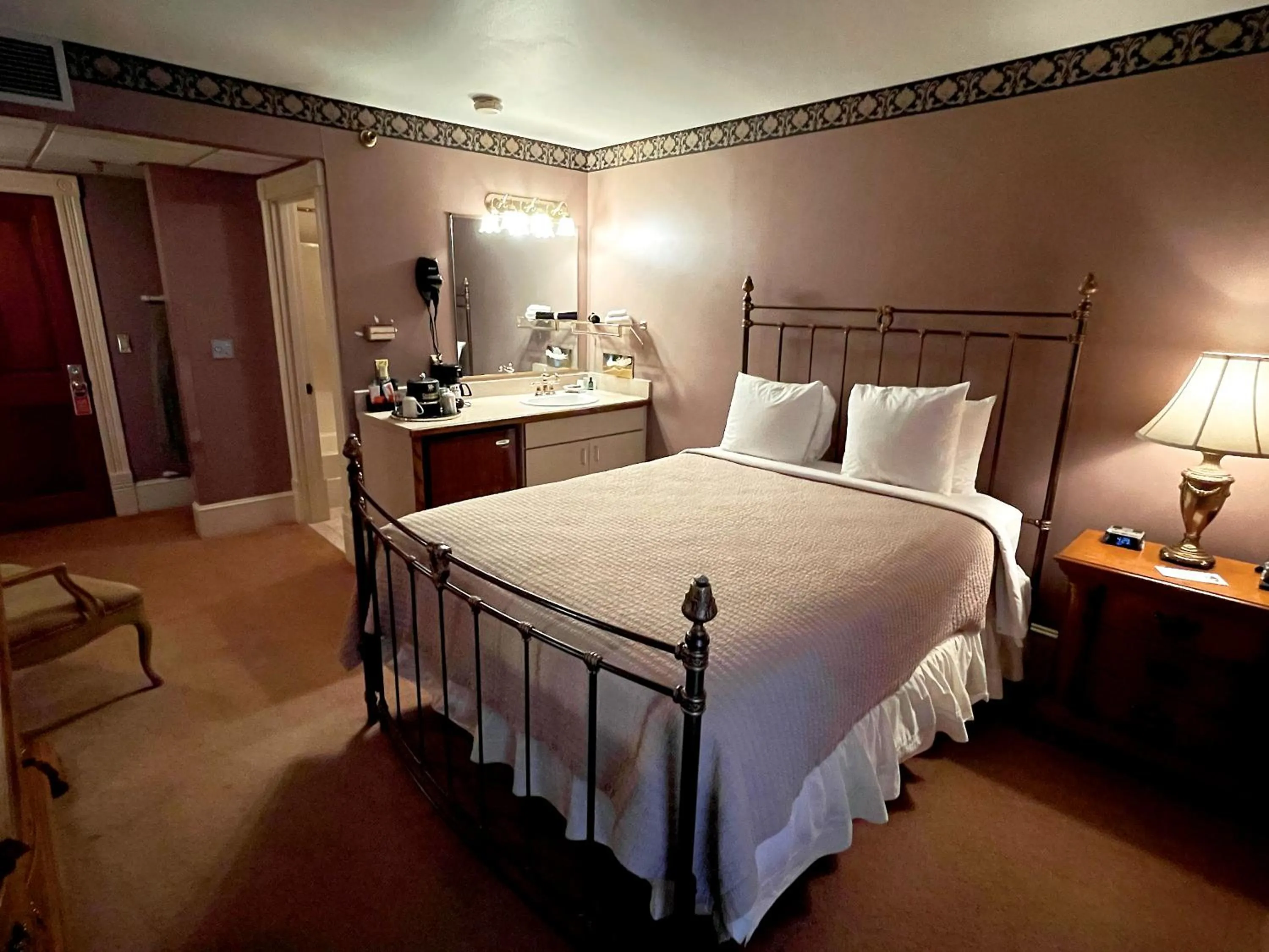 Bed in Celebrity Boutique Hotel