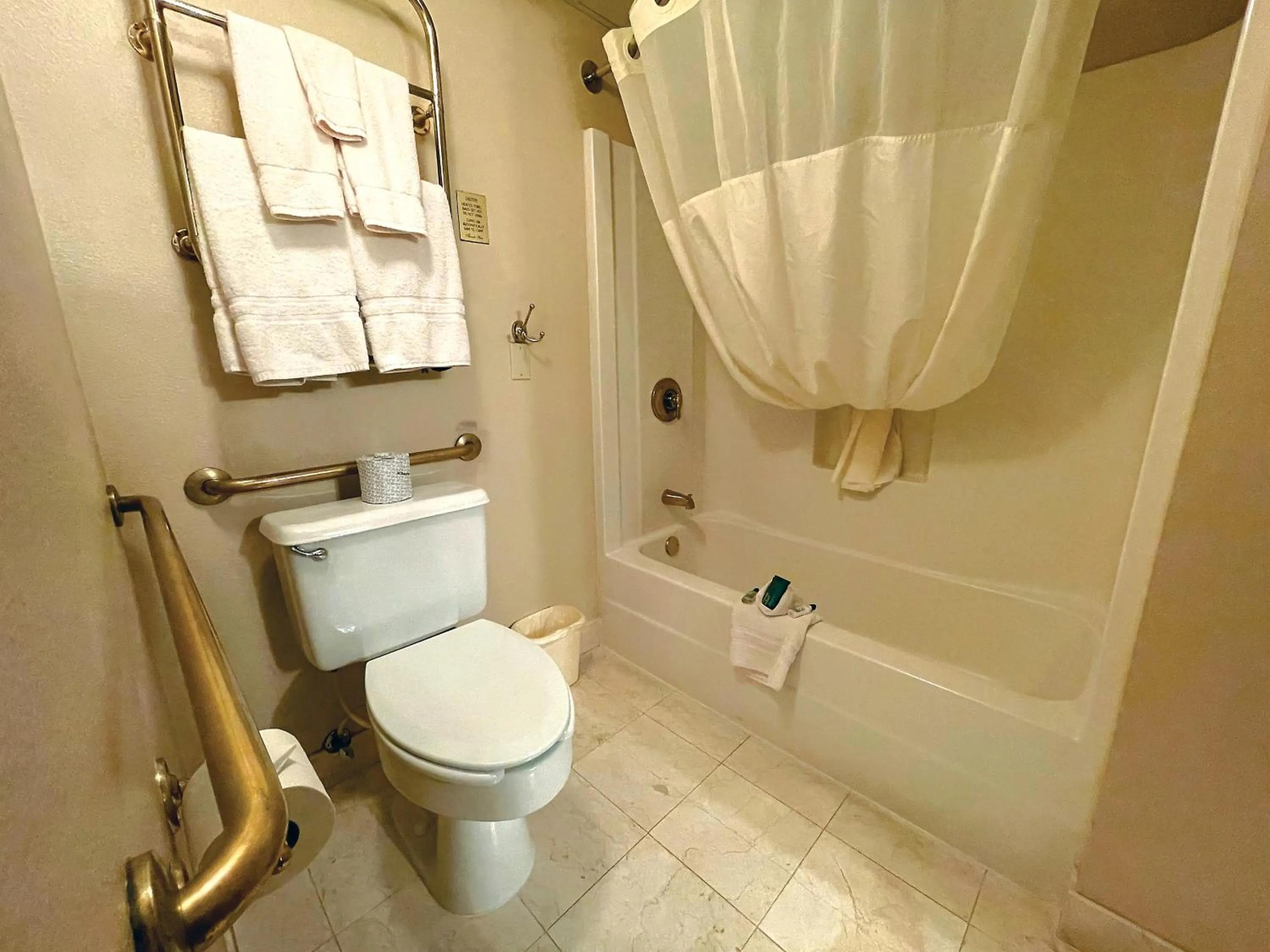 Celebrity Boutique Hotel