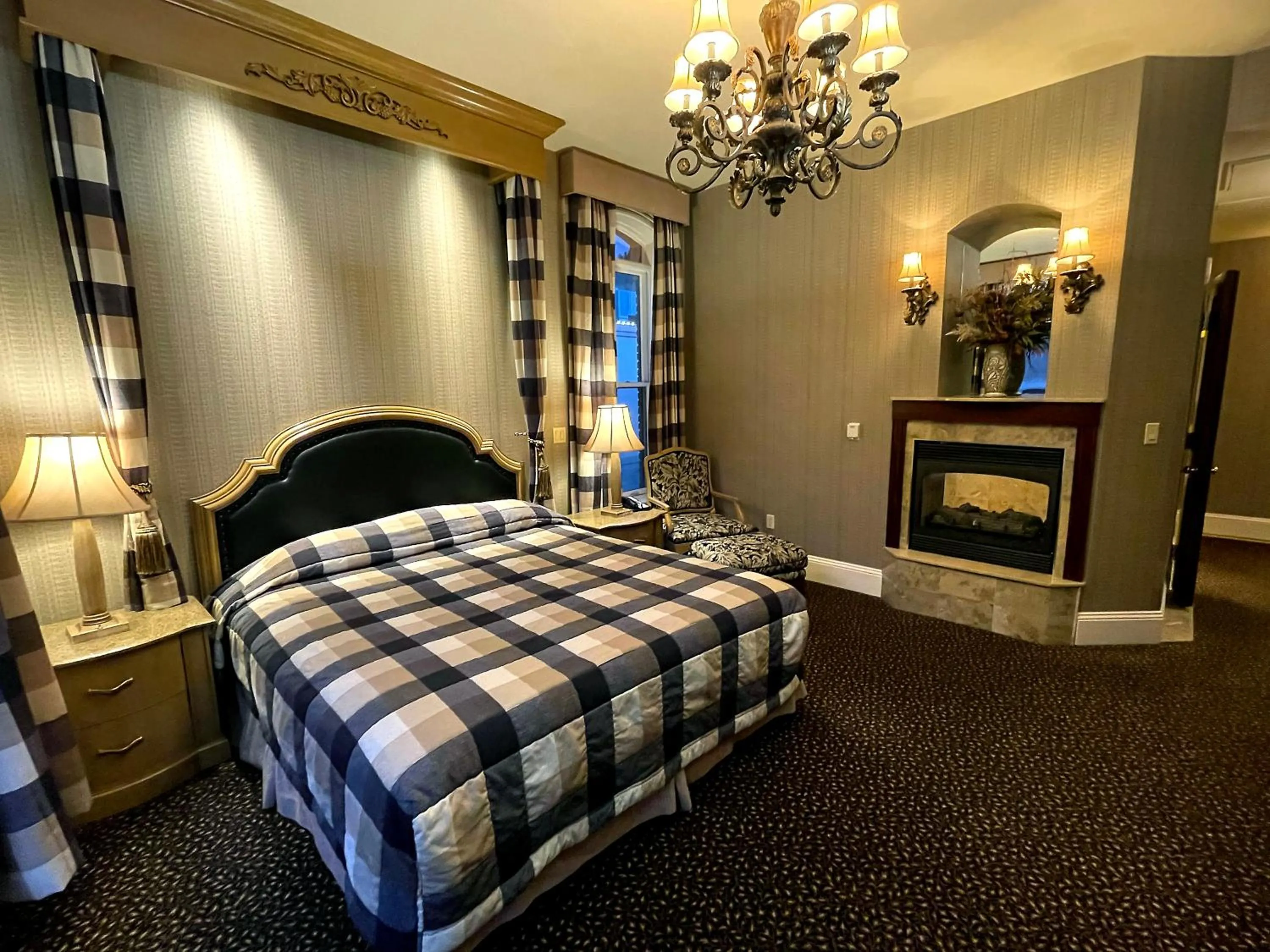 Bed in Celebrity Boutique Hotel