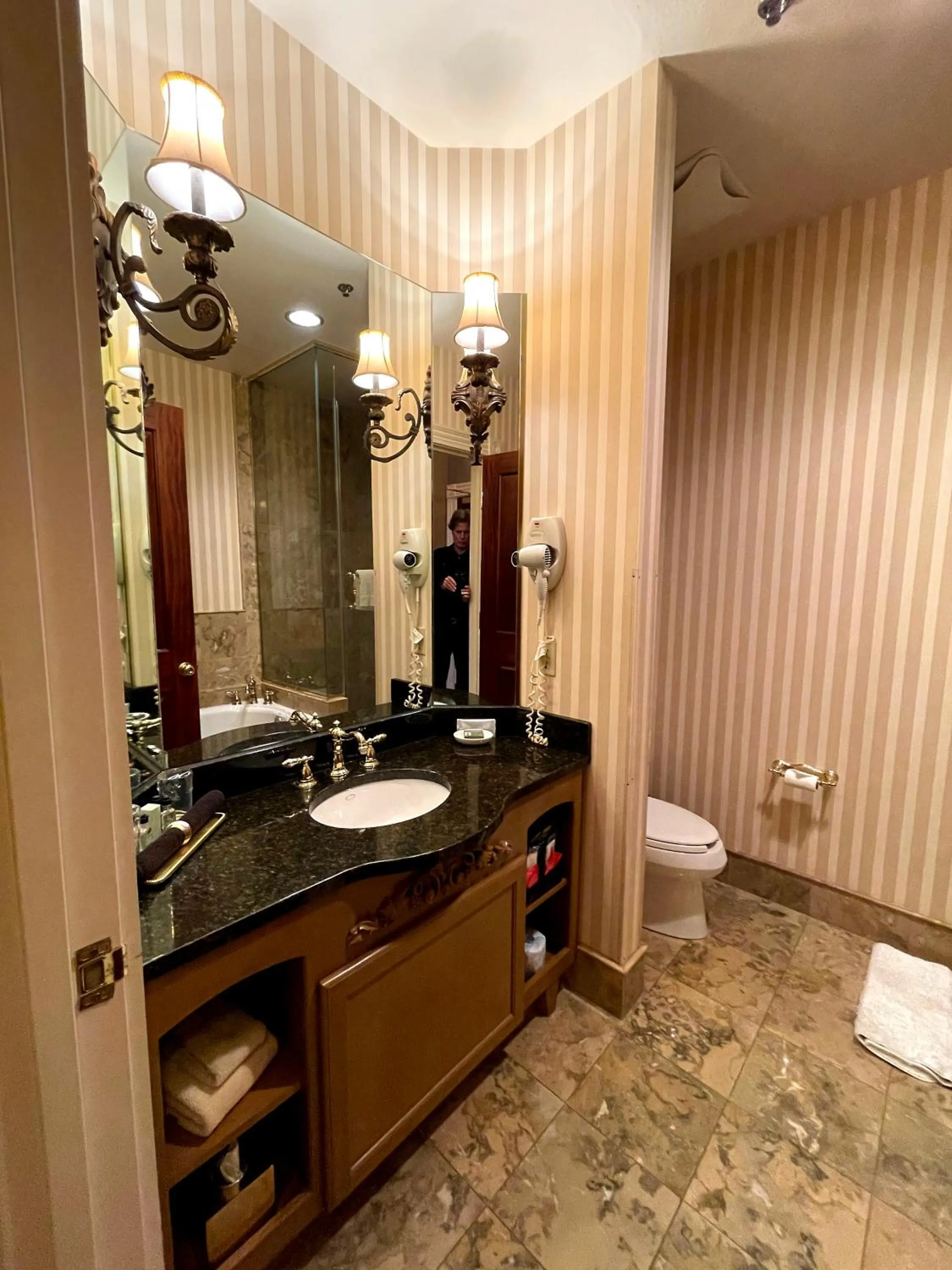 Celebrity Boutique Hotel