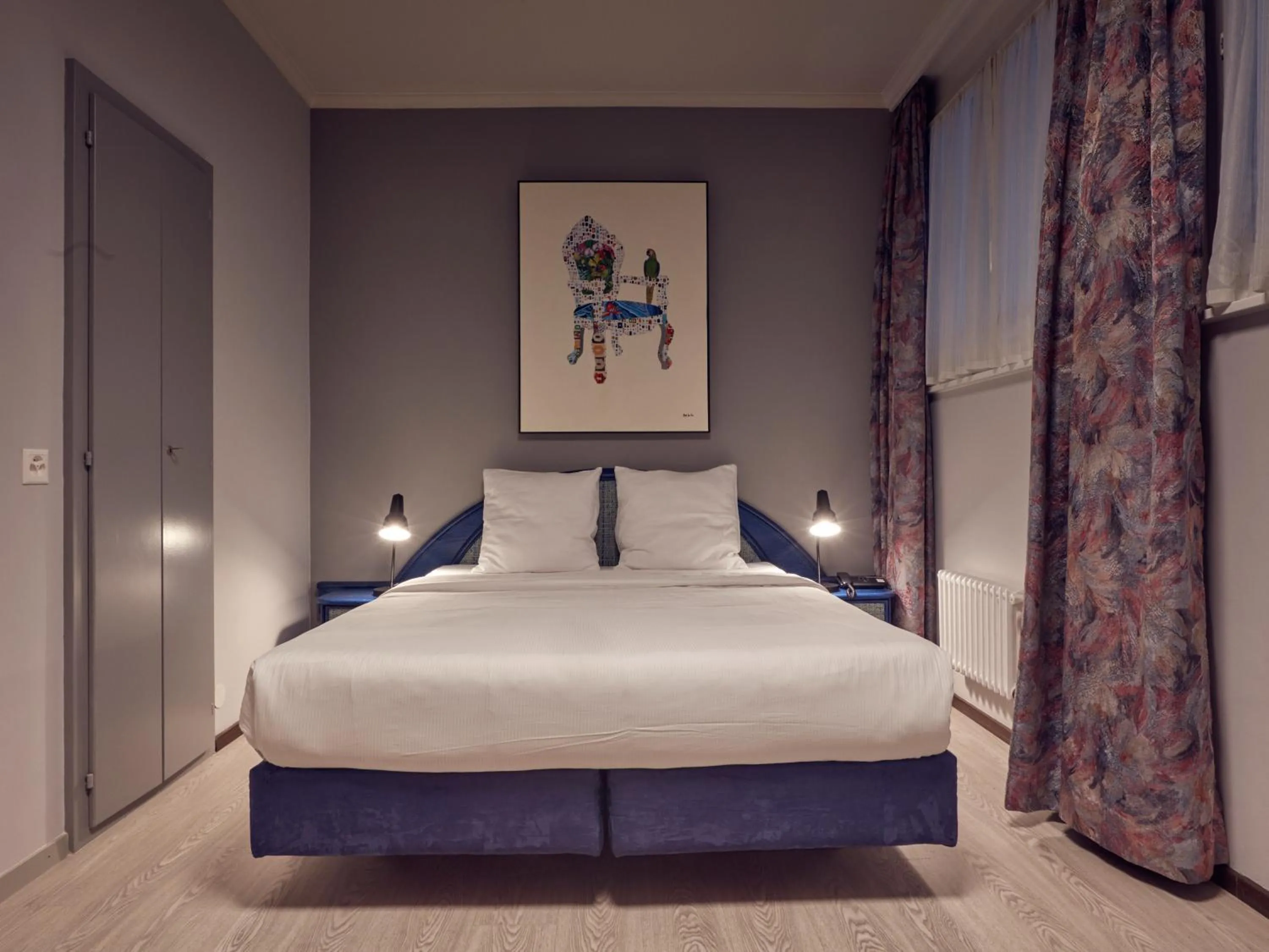 Bedroom in Hôtel Crystal