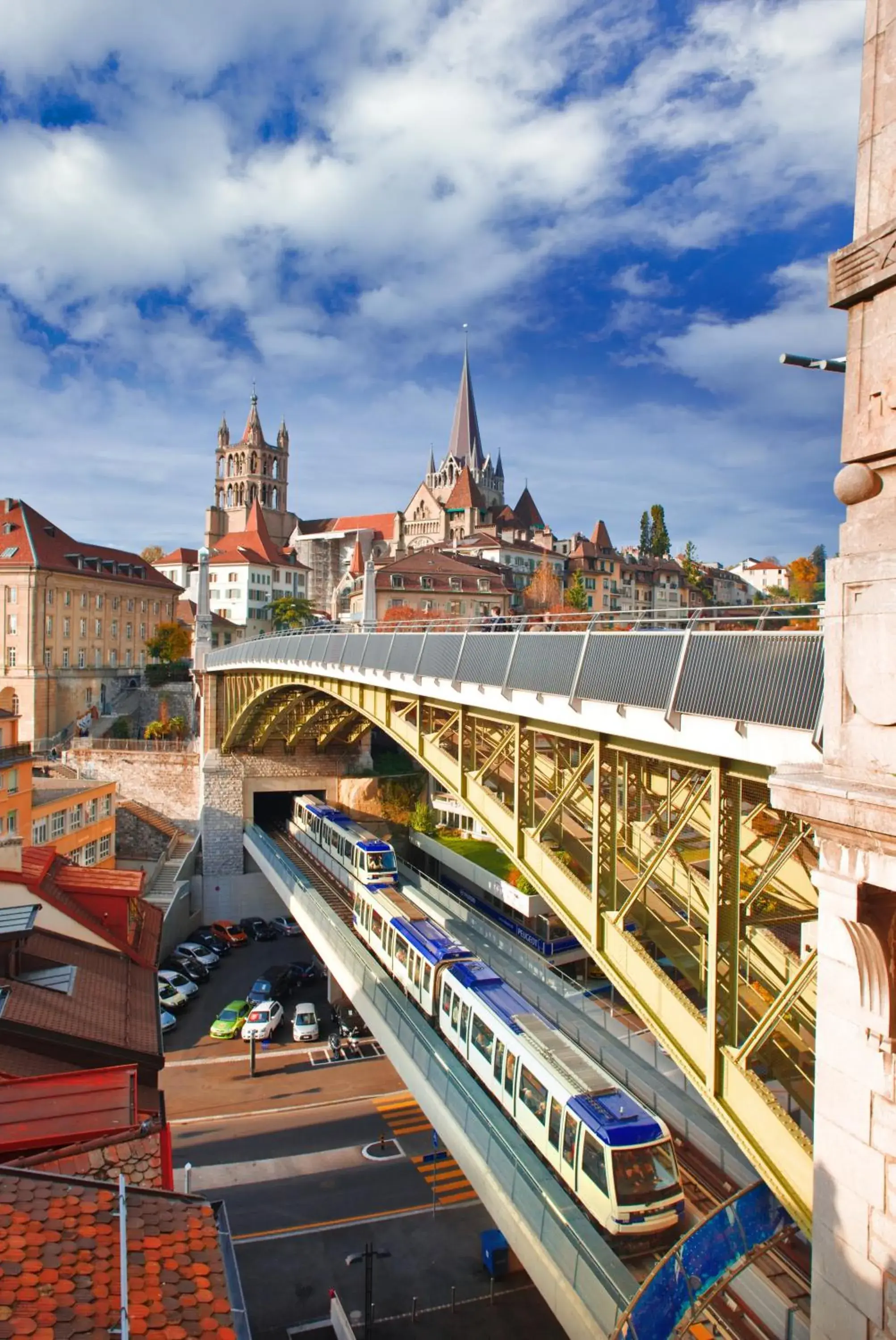 Property building in Hôtel Crystal Property building in Hôtel Crystal