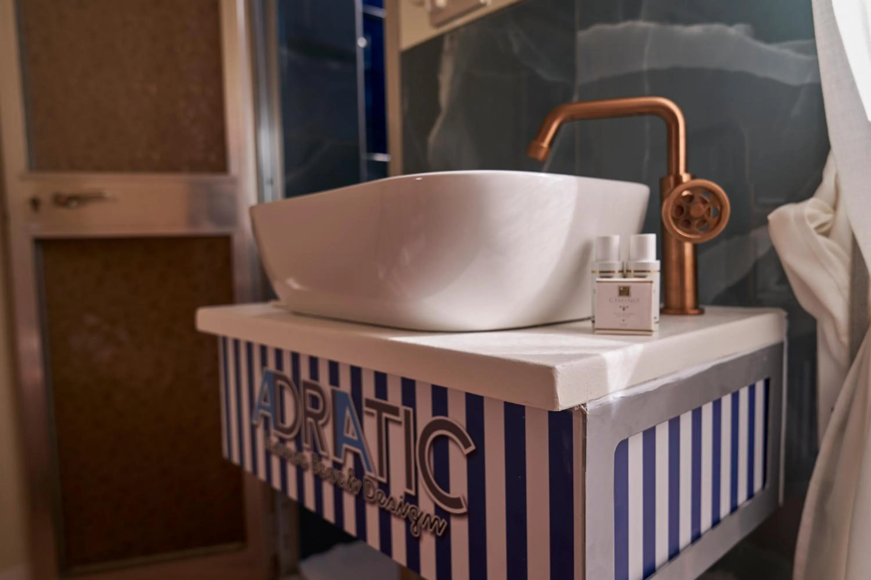 Bathroom in Hotel Adriatica sul Mare