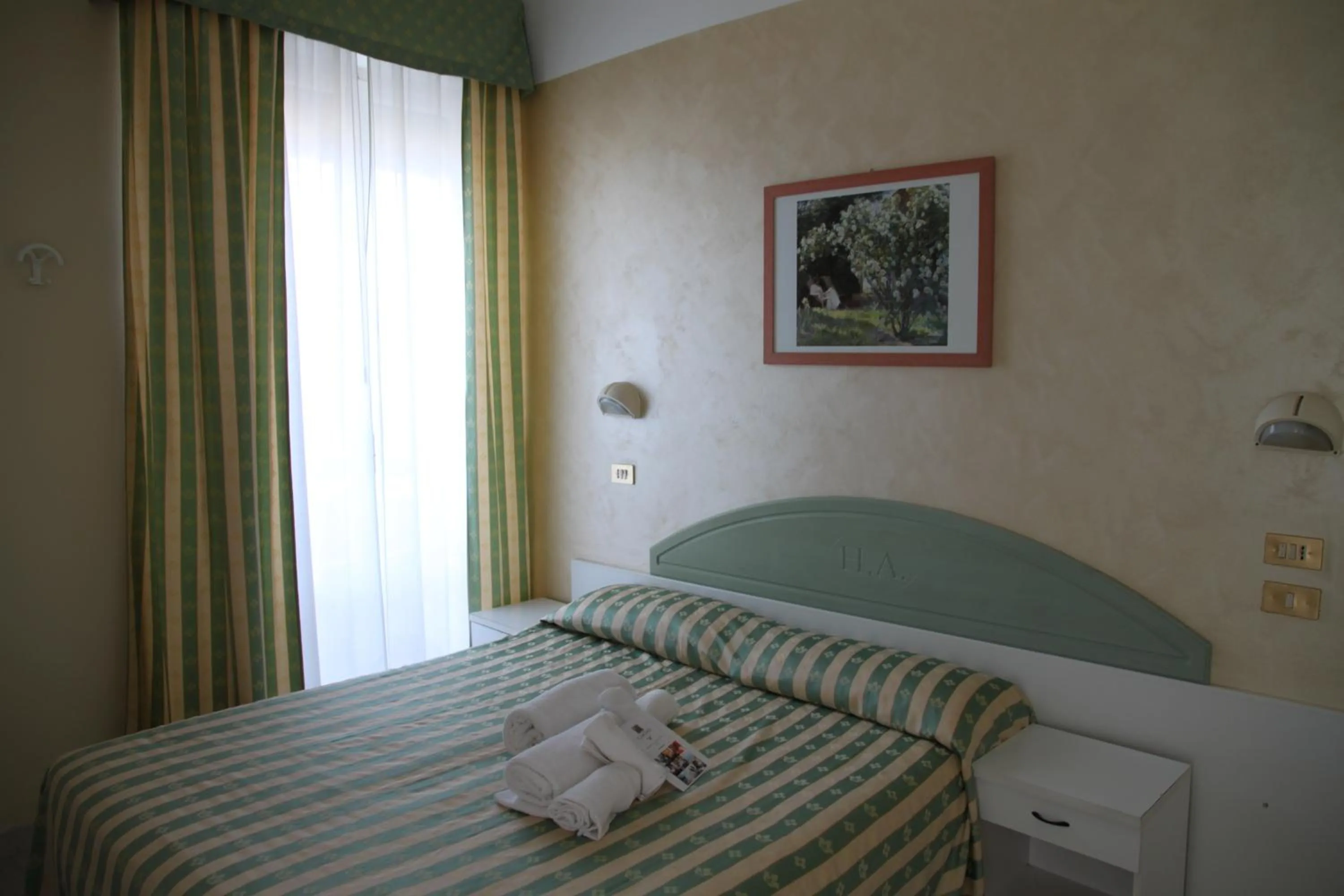 Bed in Hotel Adriatica sul Mare