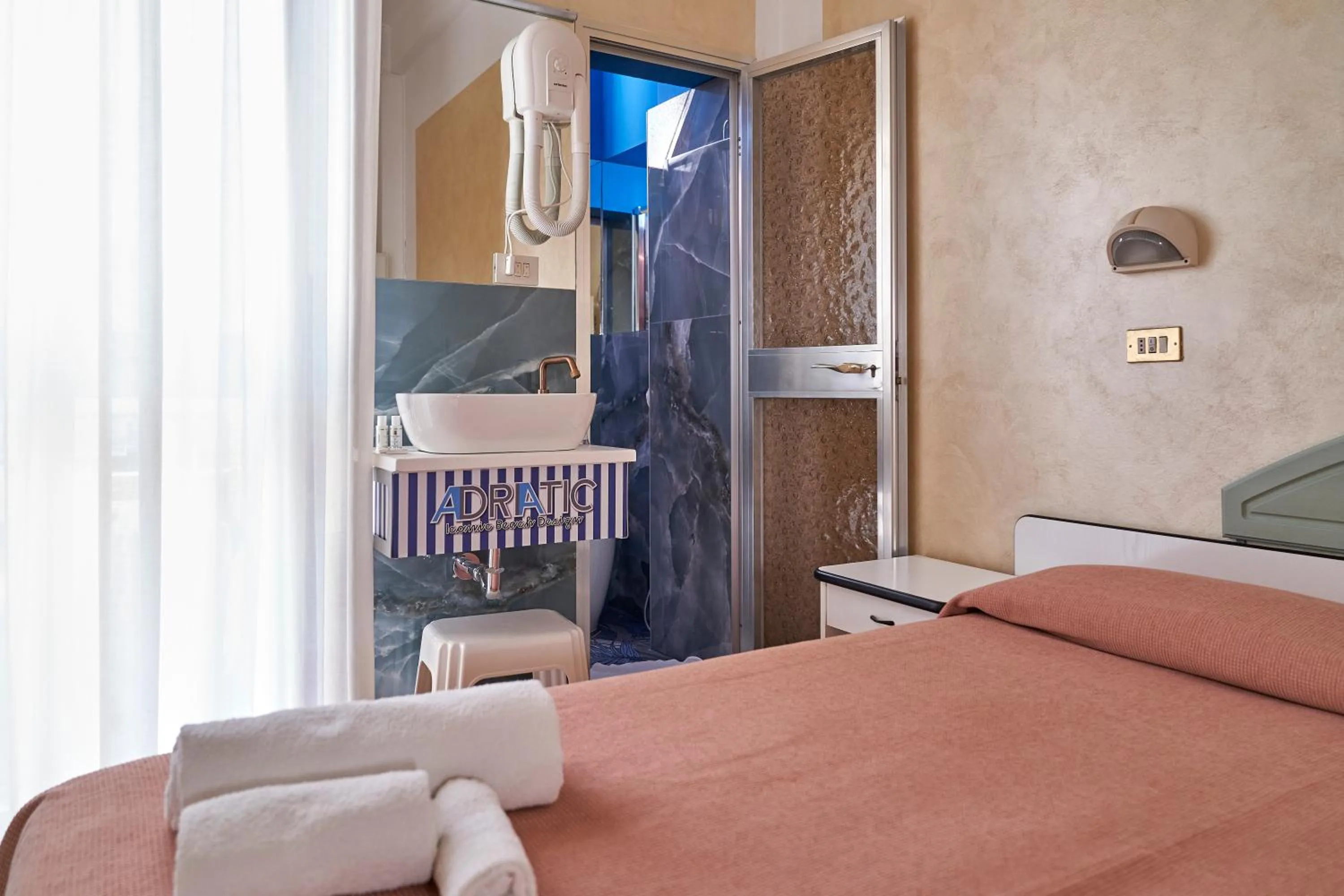 Photo of the whole room, Bed in Hotel Adriatica sul Mare