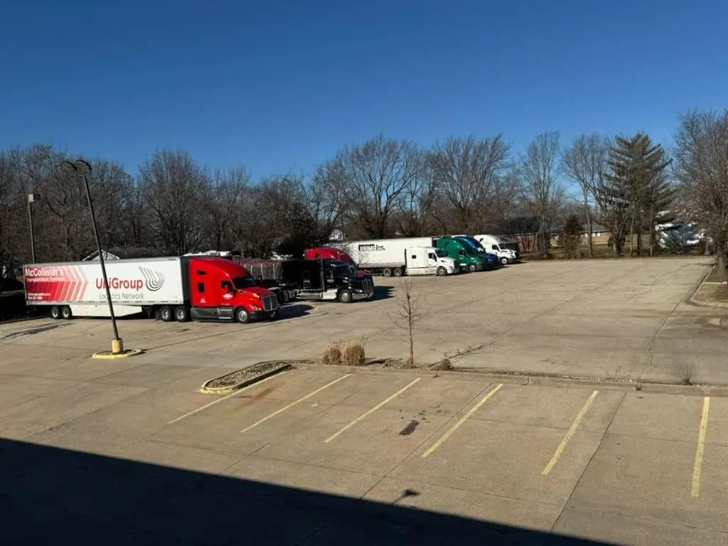 Greenlight Inn & Suites St James