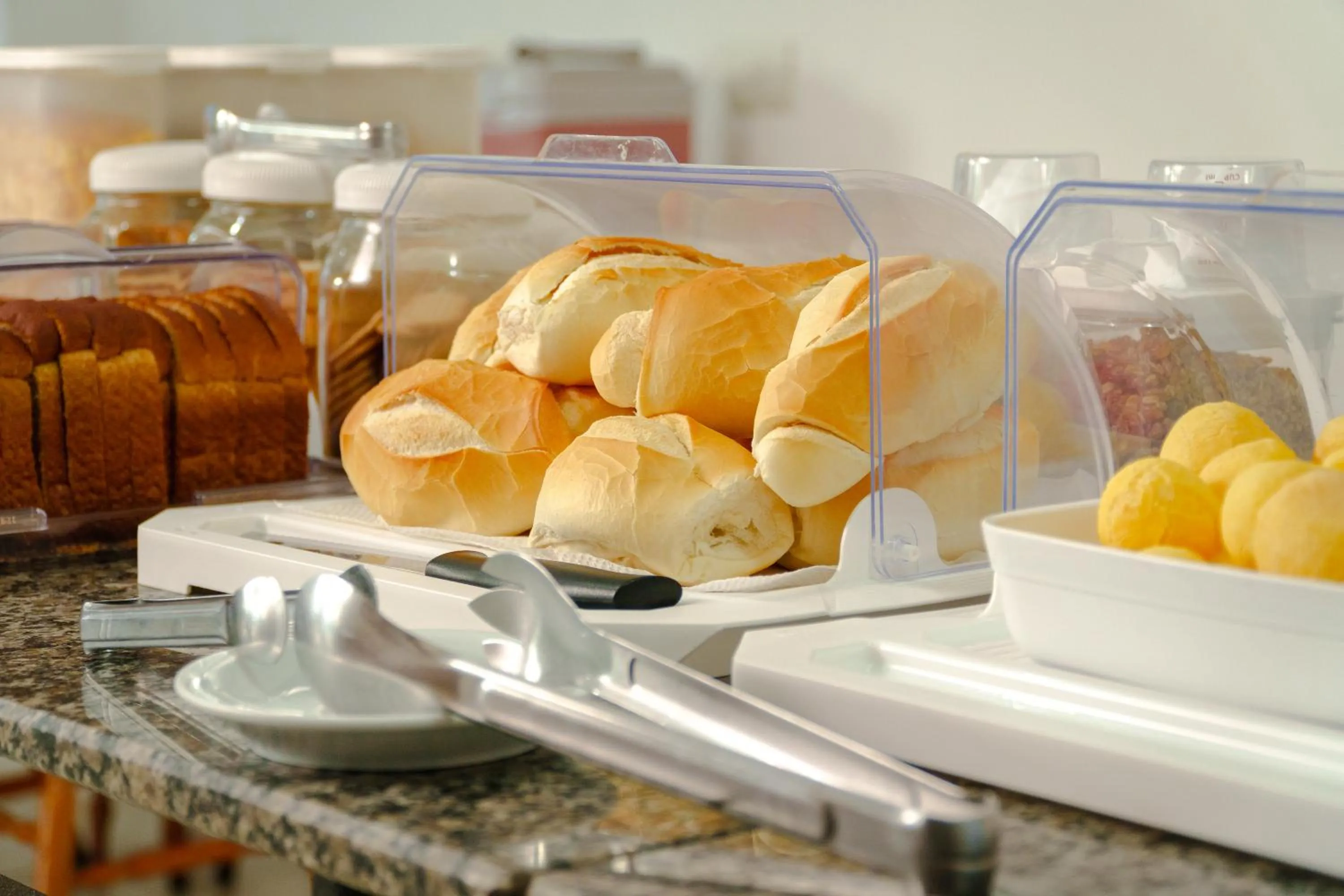 Food and drinks in VELINN Hotel Guarda Mor