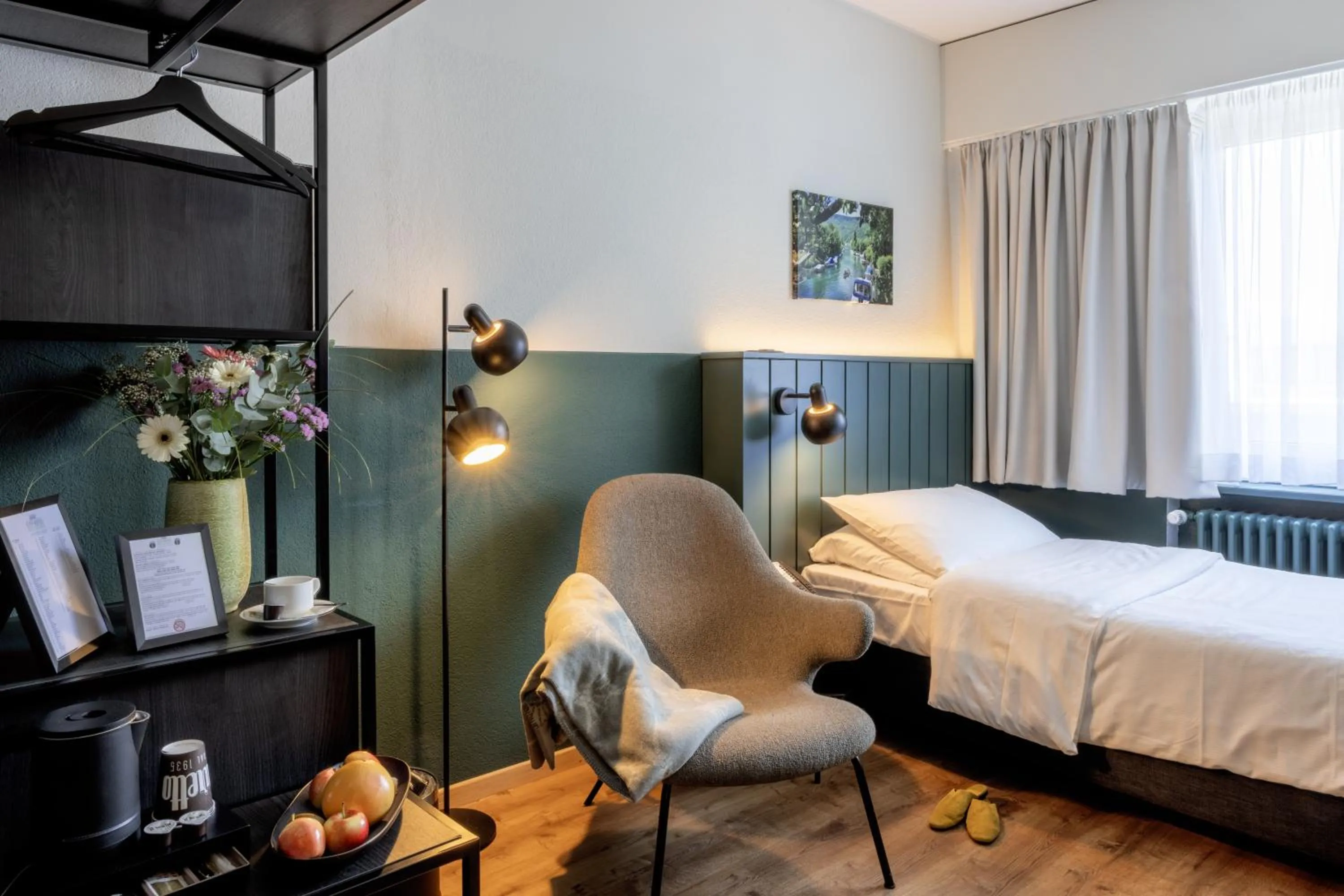 Bedroom, Bed in City Hotel Biel Bienne Free Parking