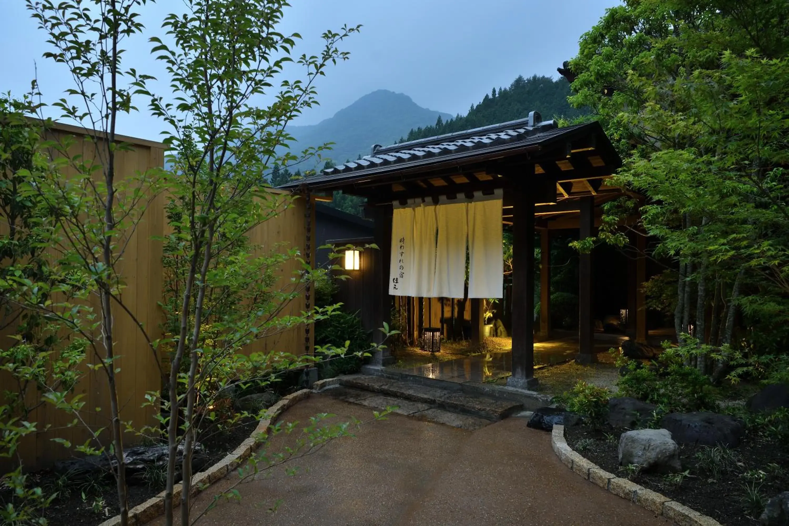Property building in Shima Onsen Yoshimoto Property building in Shima Onsen Yoshimoto