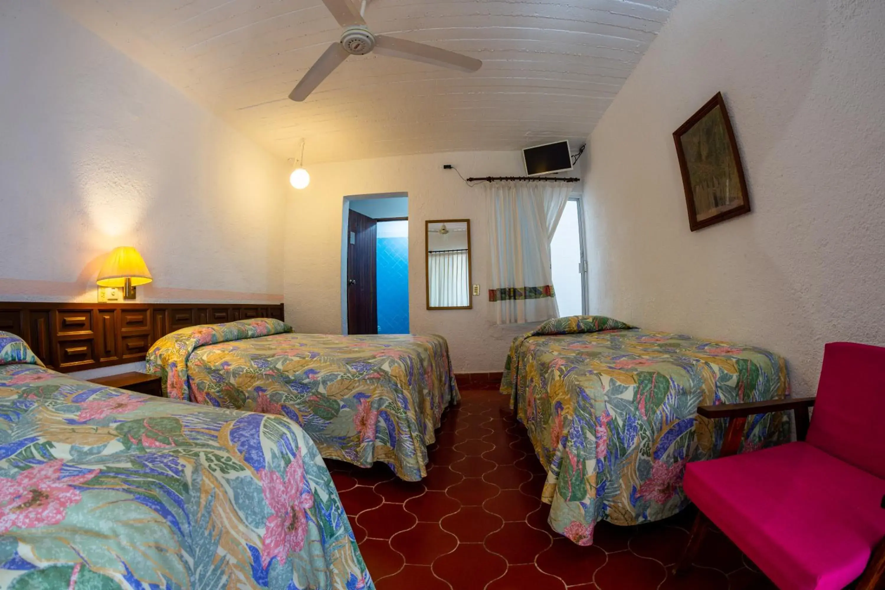 Family Room in Hotel Delfin Family Room in Hotel Delfin