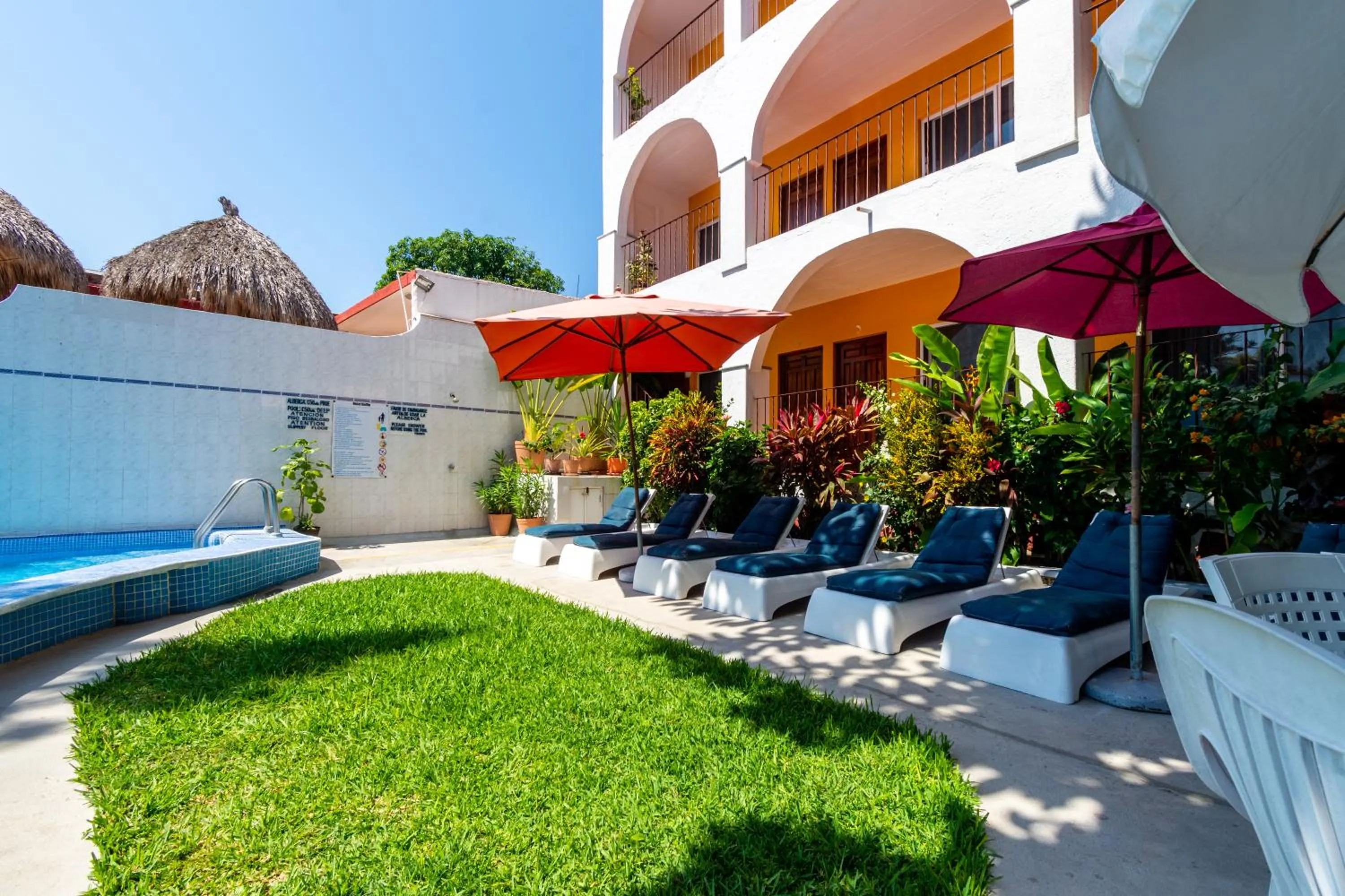 Patio in Hotel Delfin