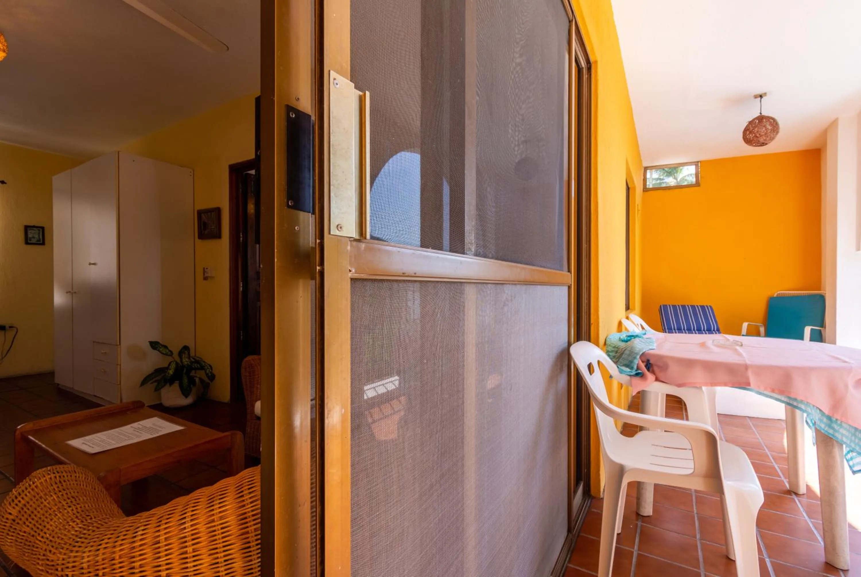 Balcony/Terrace, Bed in Hotel Delfin