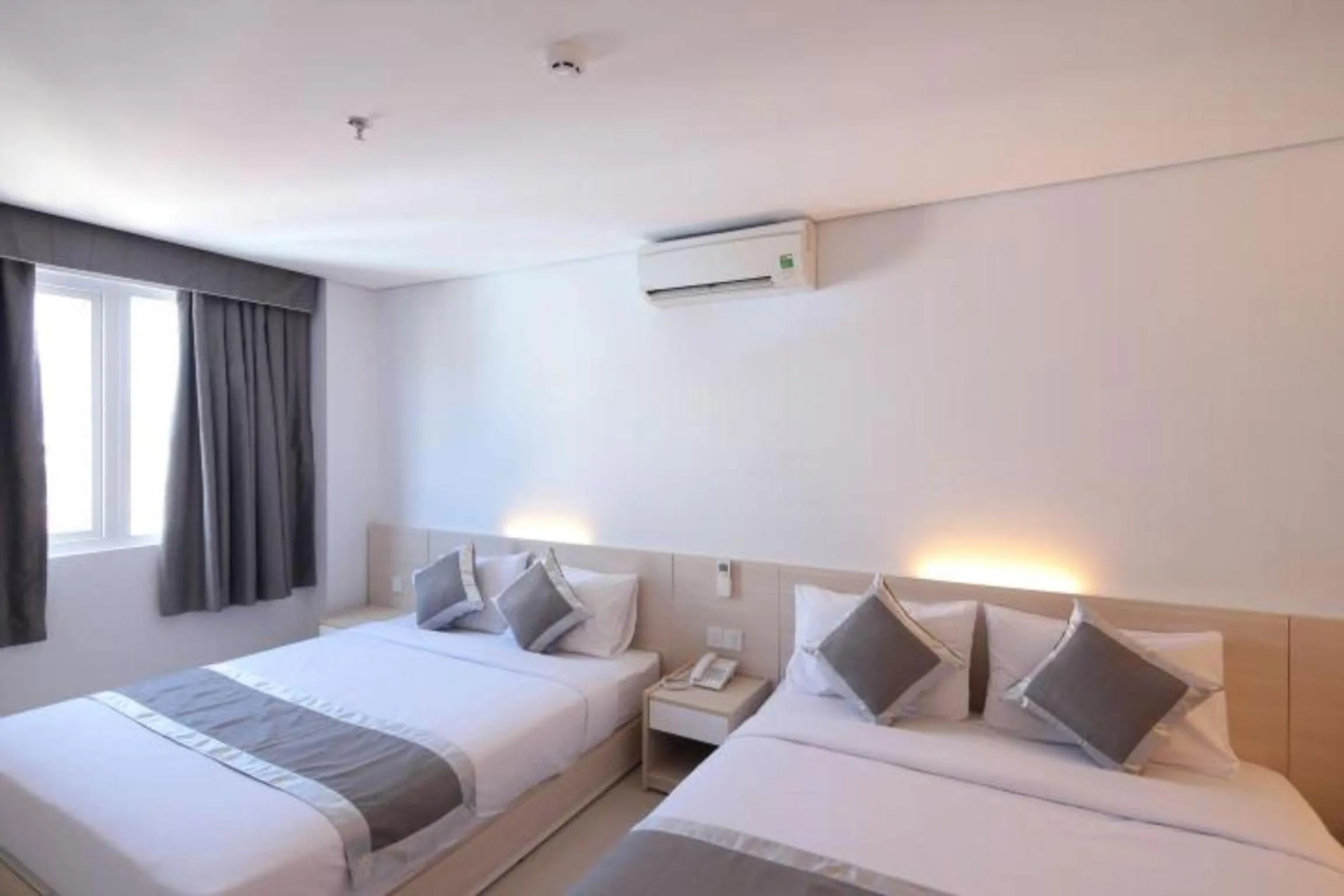 Bed in Tristar Hotel