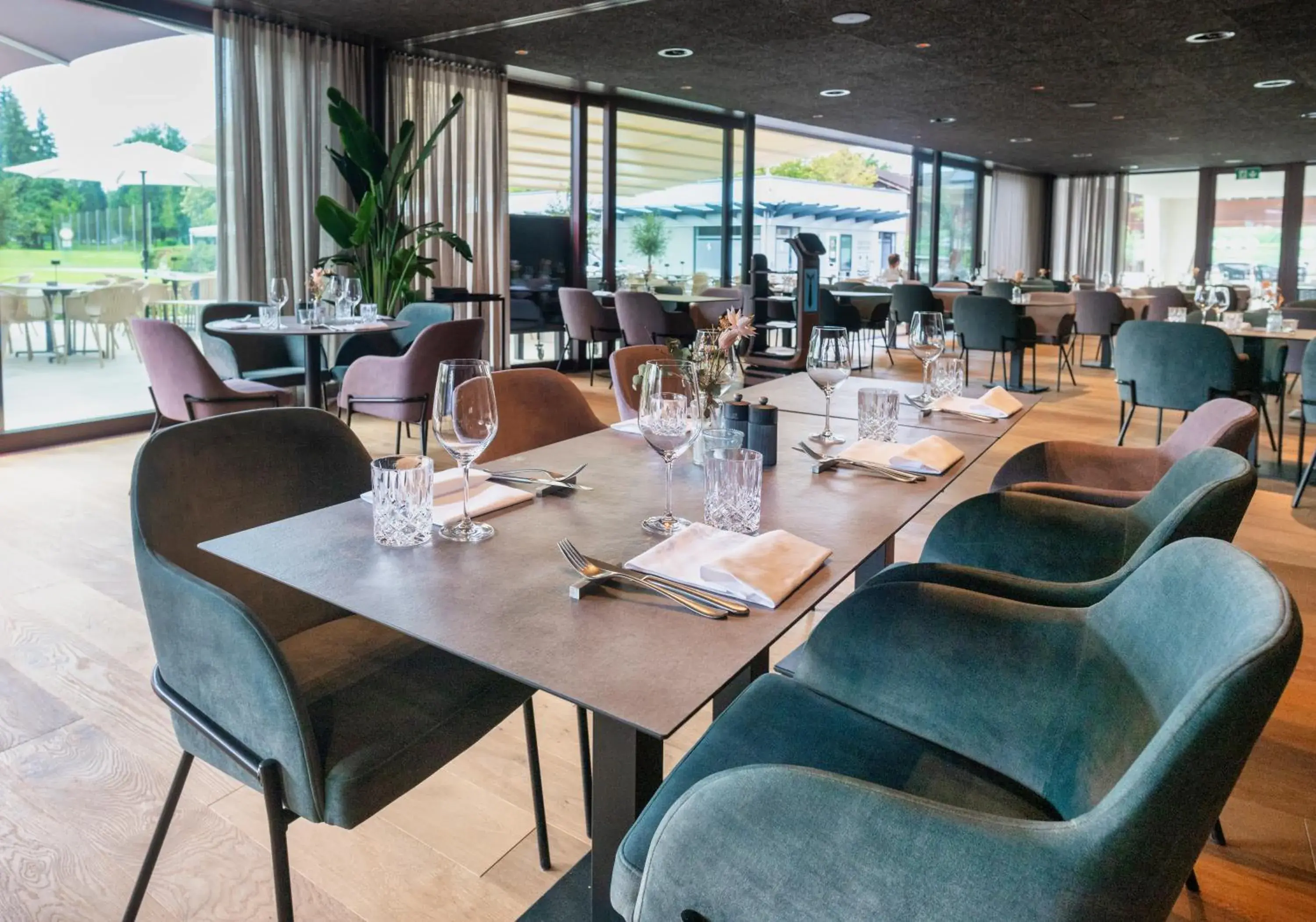 Restaurant/places to eat in Aarau West Swiss Quality Hotel Restaurant/places to eat in Aarau West Swiss Quality Hotel