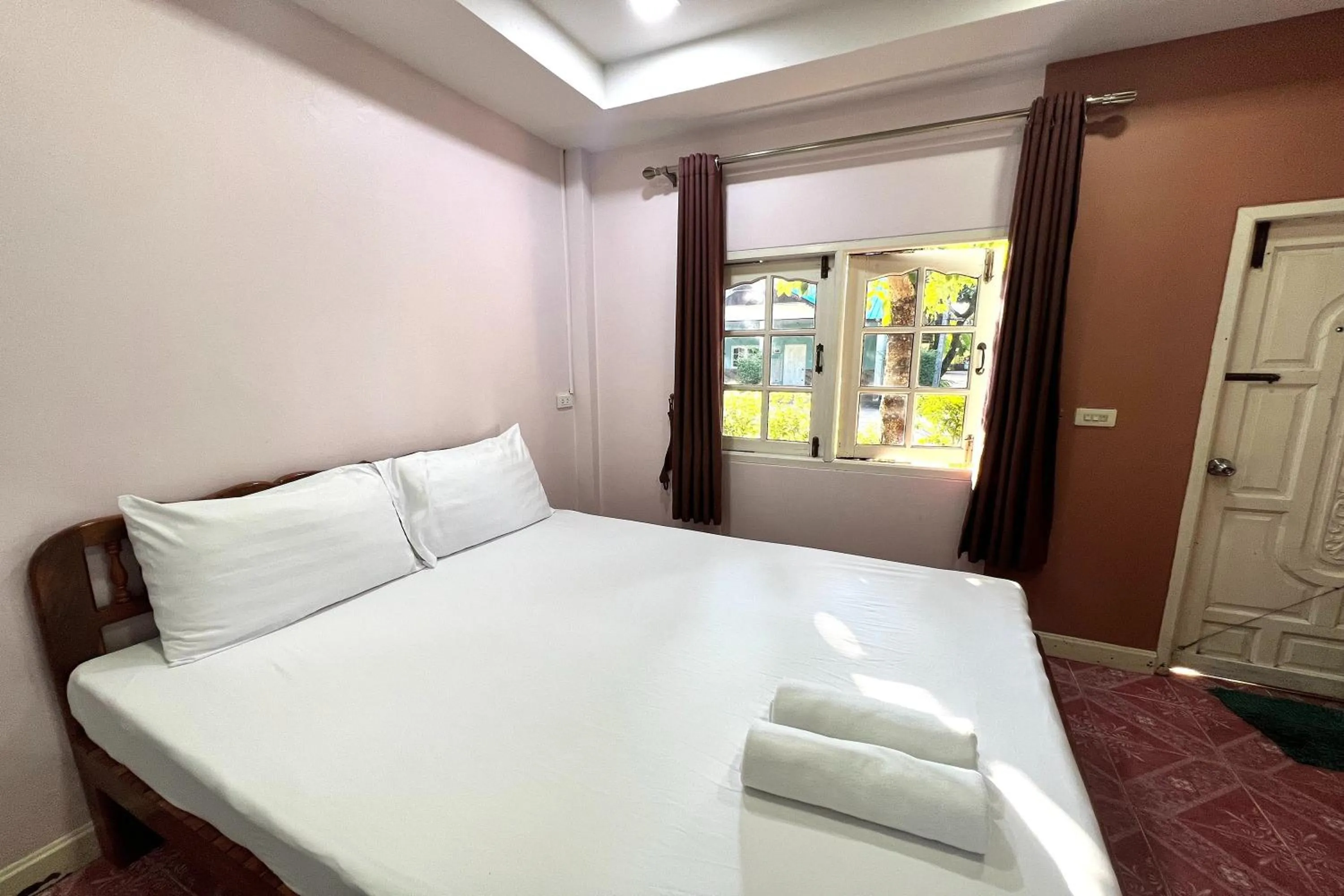 Bed in Saithong Resort