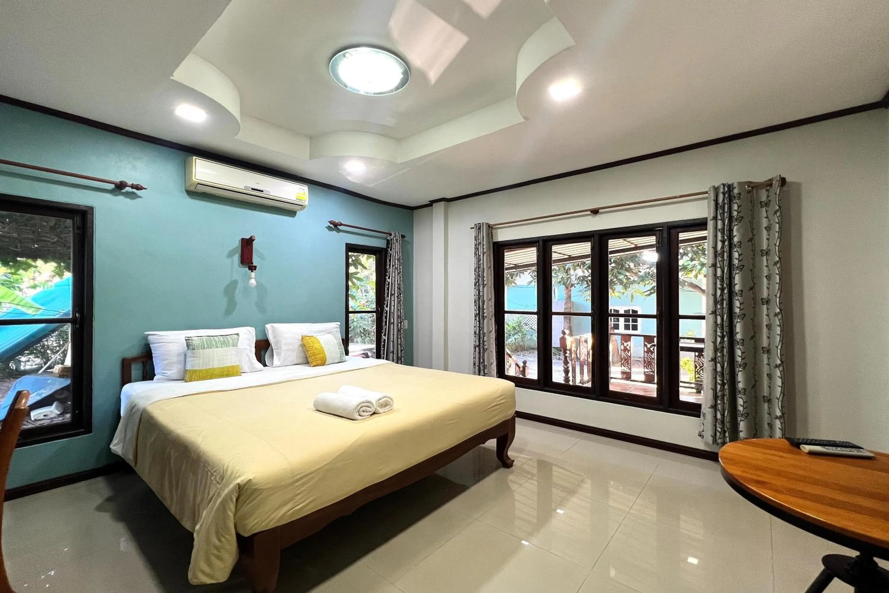 Bed in Saithong Resort