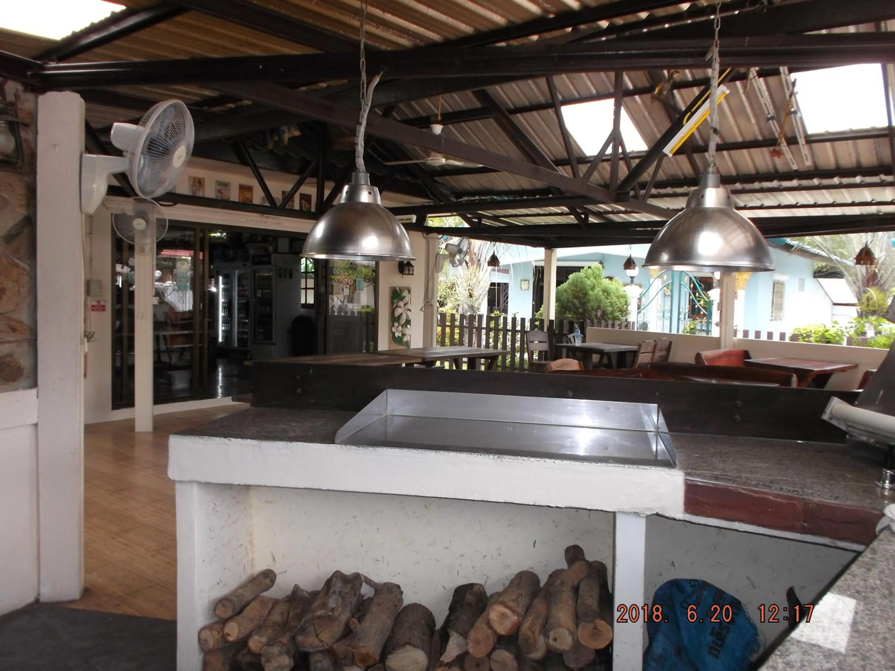 Restaurant/places to eat in Ryans Resort