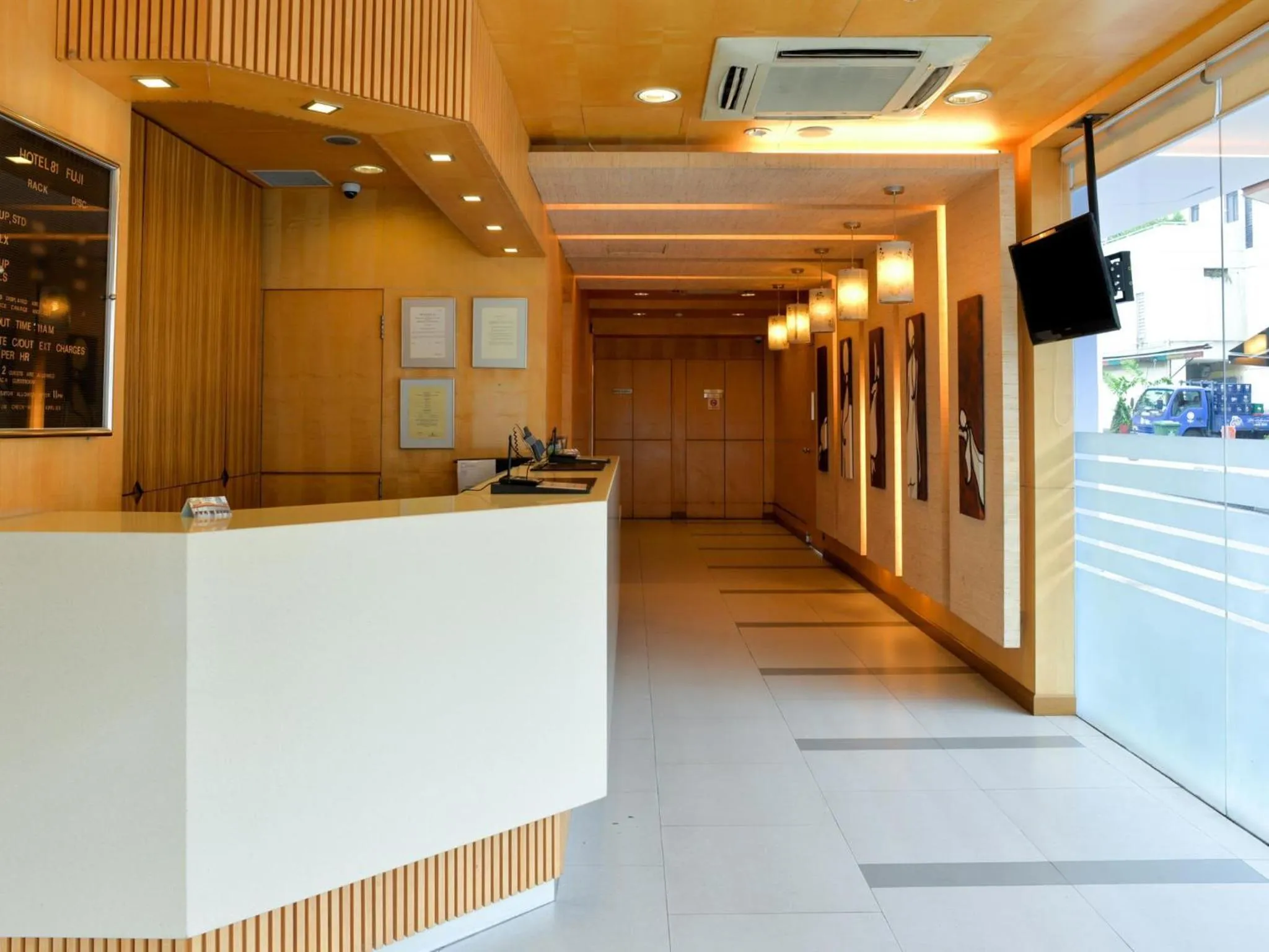 Lobby or reception in Hotel 81 Fuji