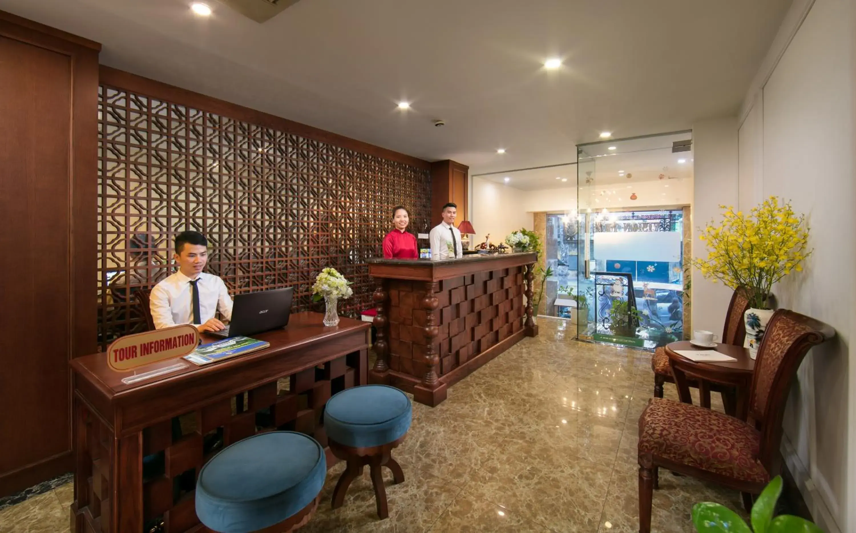 Lobby or reception in Vision Premier Hotel & Spa Lobby or reception in Vision Premier Hotel & Spa