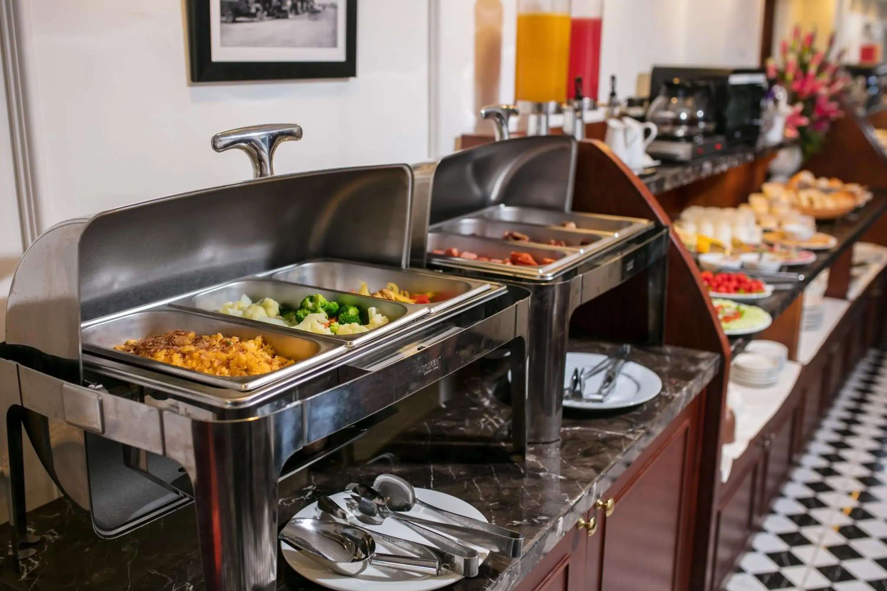 Restaurant/places to eat in Vision Premier Hotel & Spa Restaurant/places to eat in Vision Premier Hotel & Spa