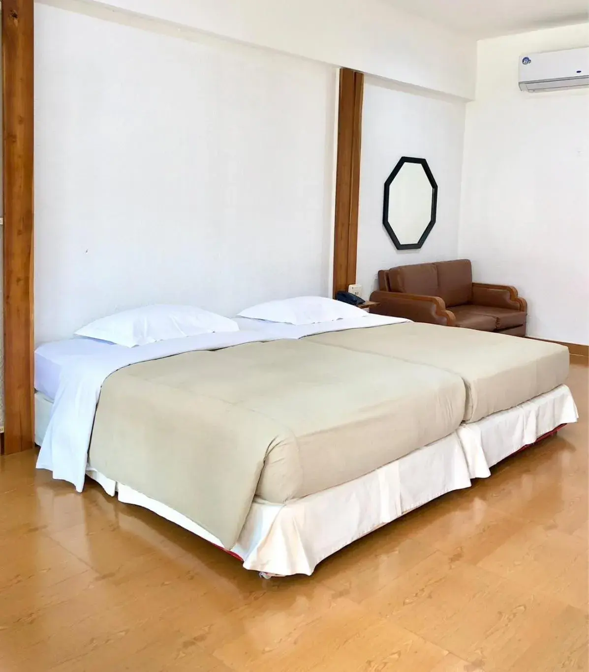 Bed in Dad D Resort by Lopburi Inn Resort Bed in Dad D Resort by Lopburi Inn Resort