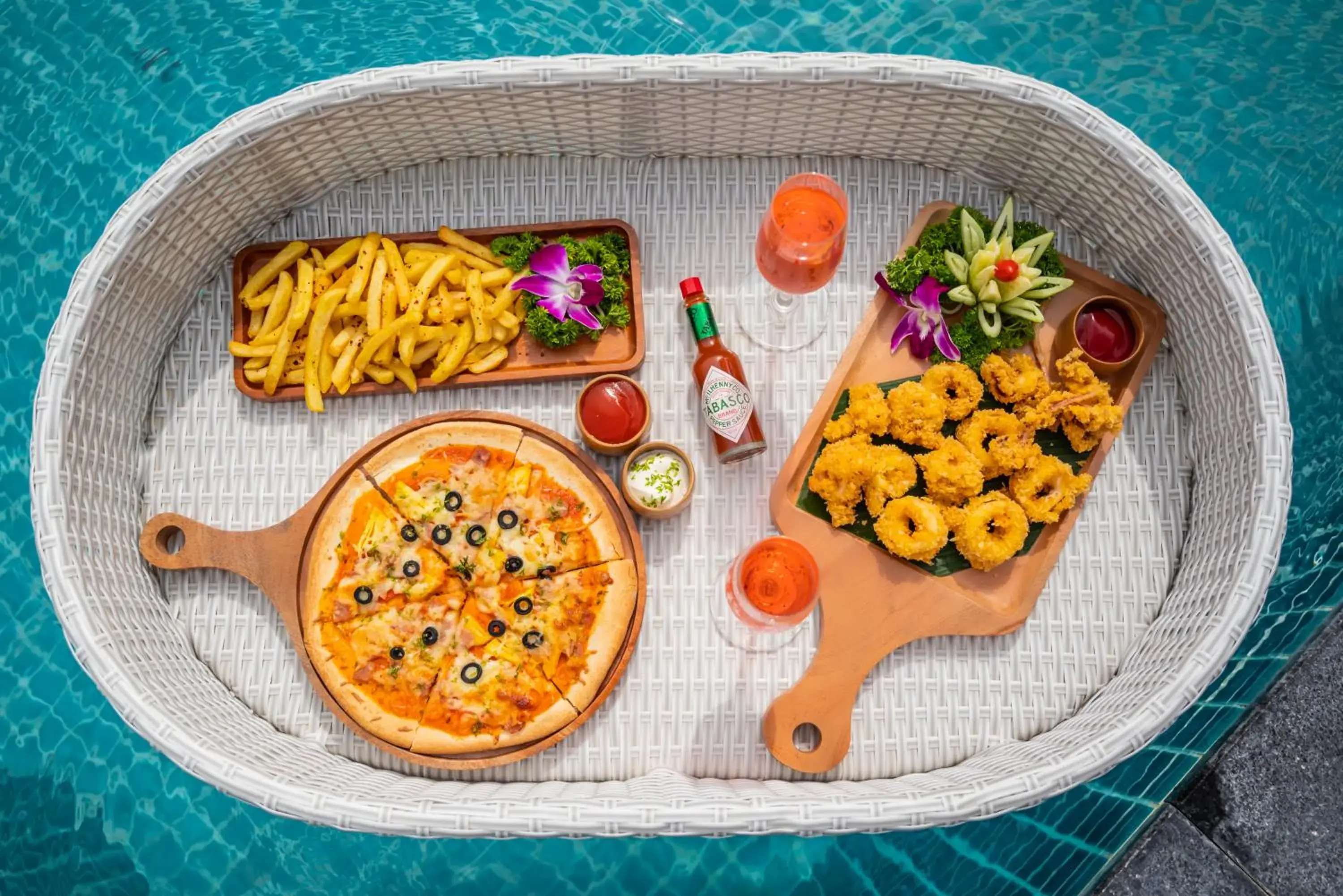 Food and drinks in Canvas Danang Beach Hotel Food and drinks in Canvas Danang Beach Hotel