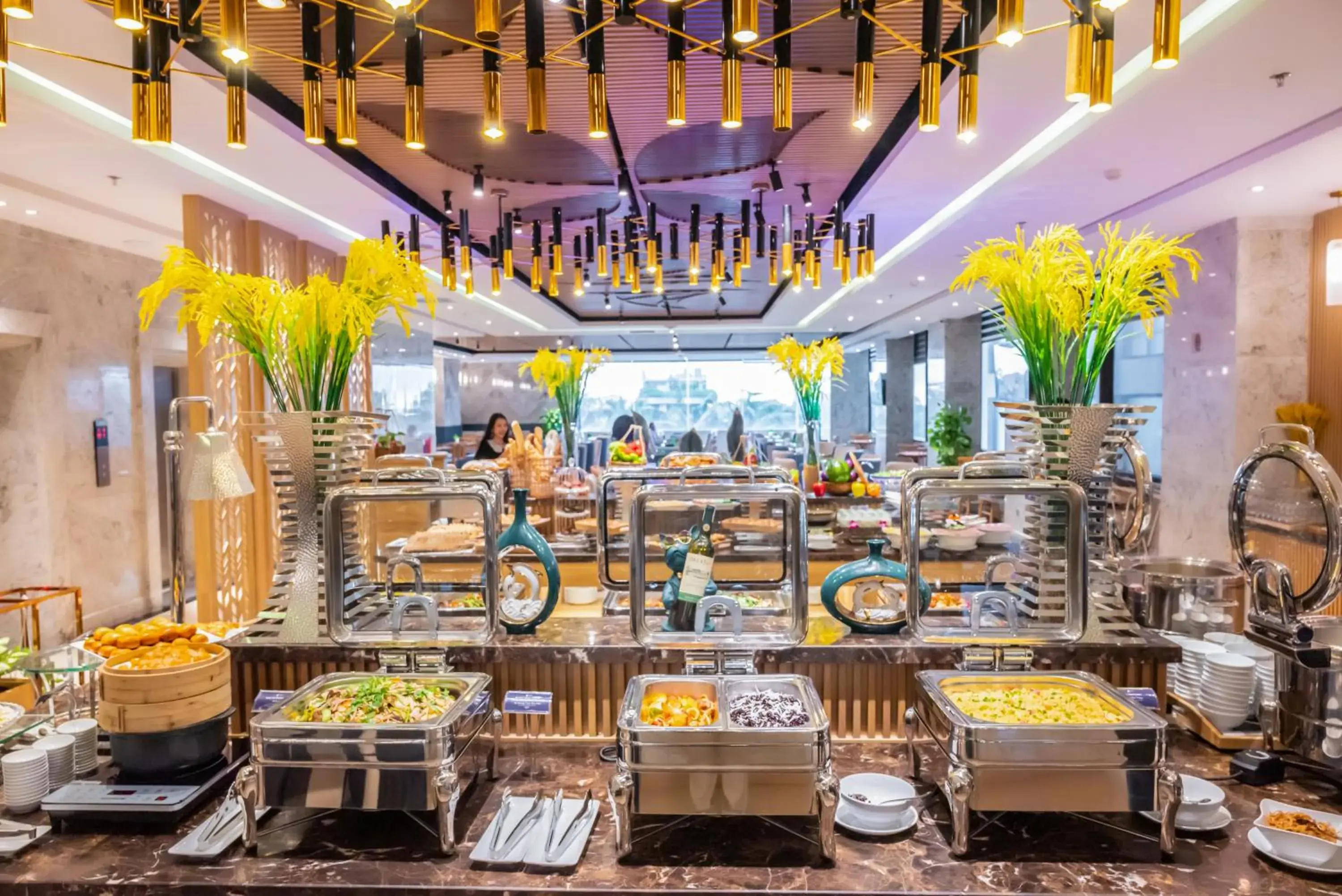 Restaurant/places to eat in Canvas Danang Beach Hotel Restaurant/places to eat in Canvas Danang Beach Hotel