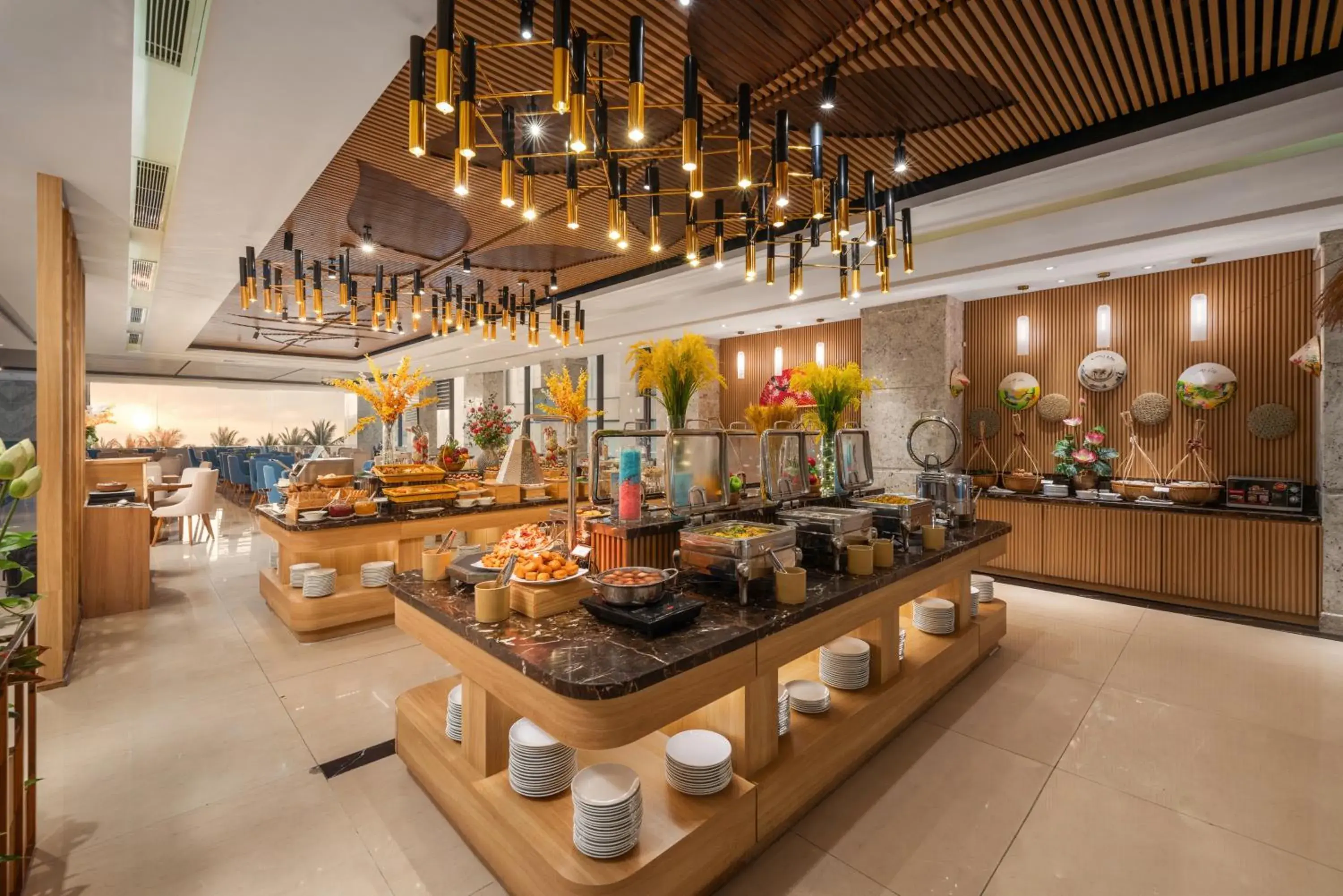 Restaurant/places to eat in Canvas Danang Beach Hotel Restaurant/places to eat in Canvas Danang Beach Hotel