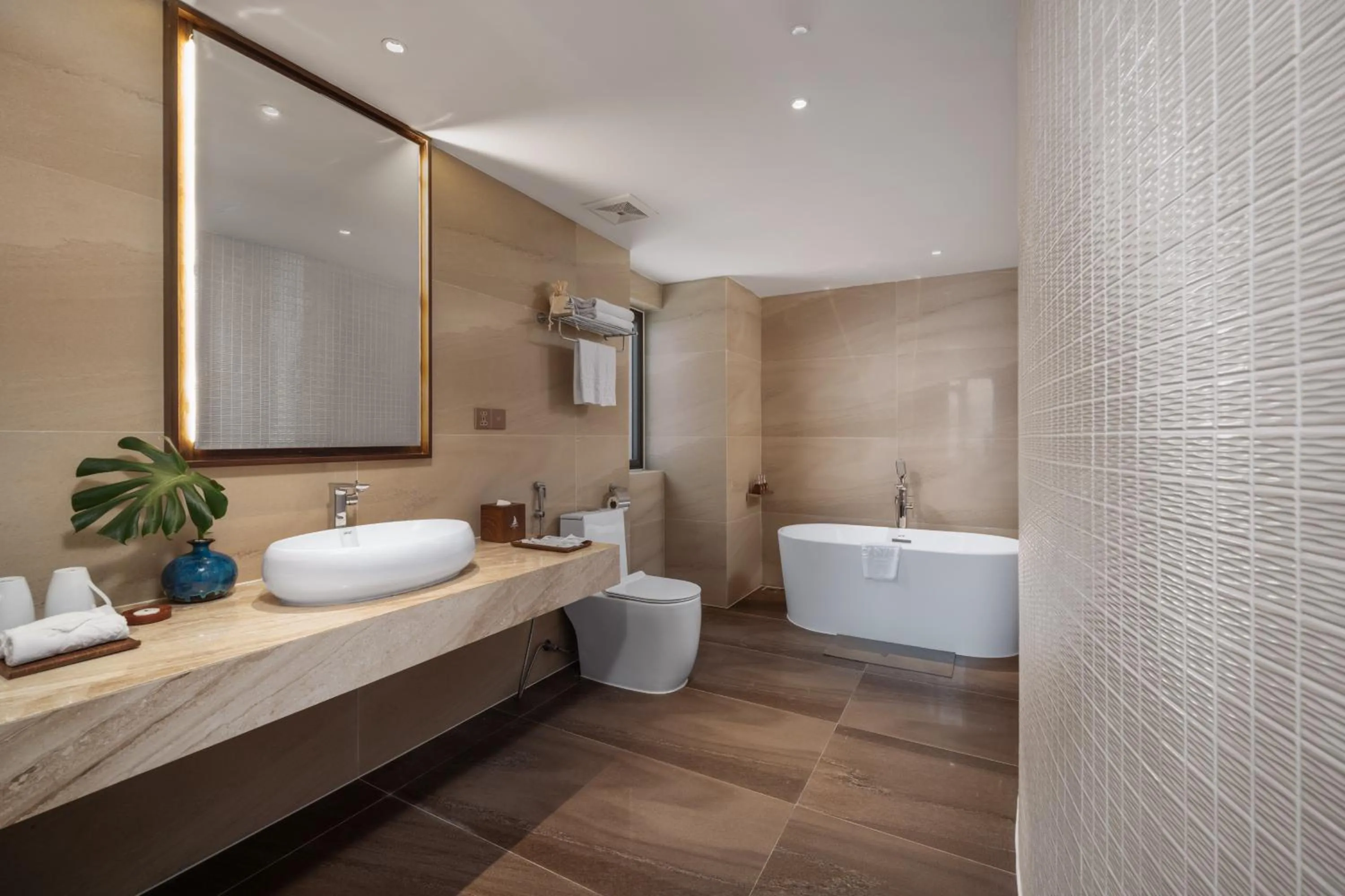 Shower in Canvas Danang Beach Hotel