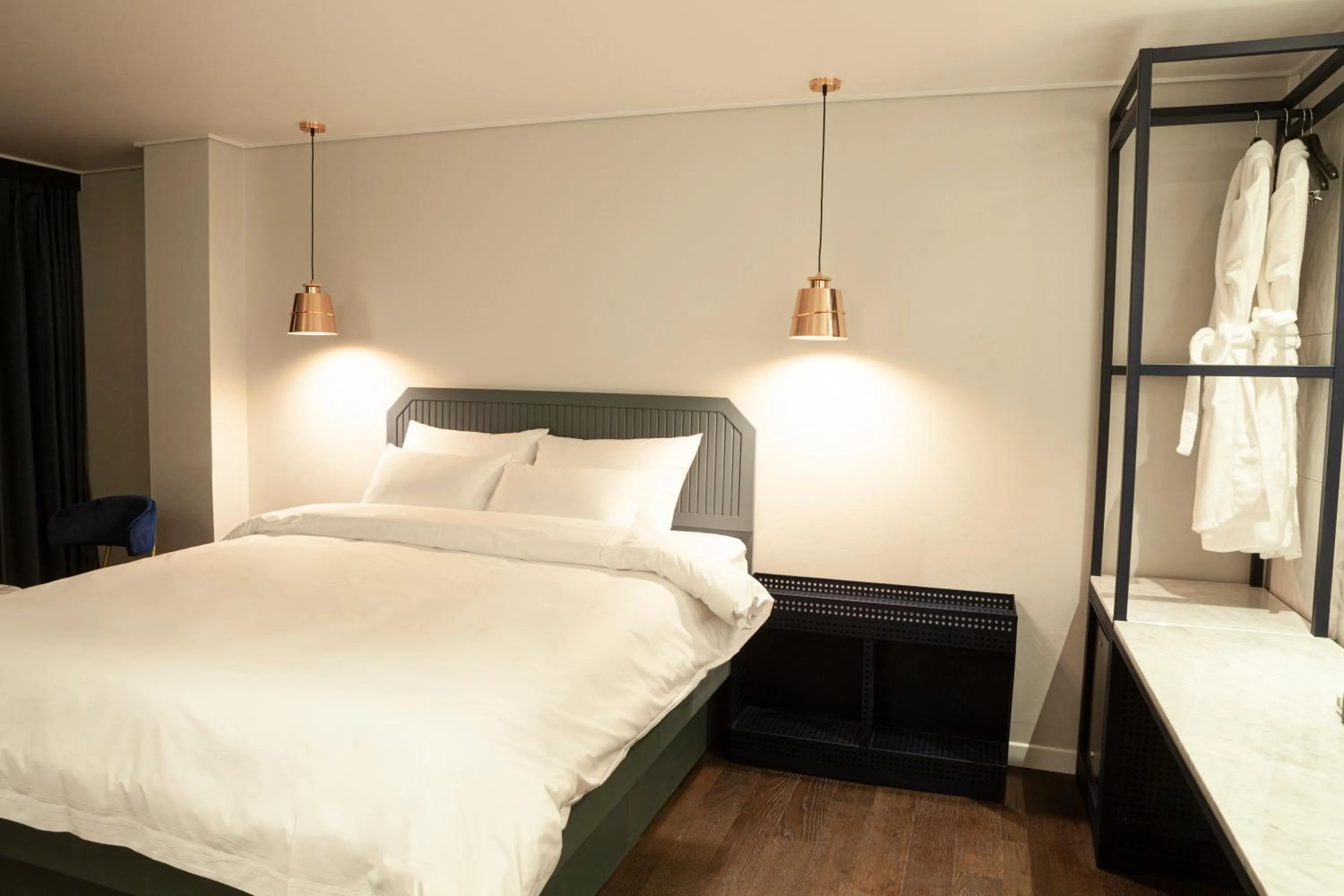 Bed in Sinan Equelim Hotel