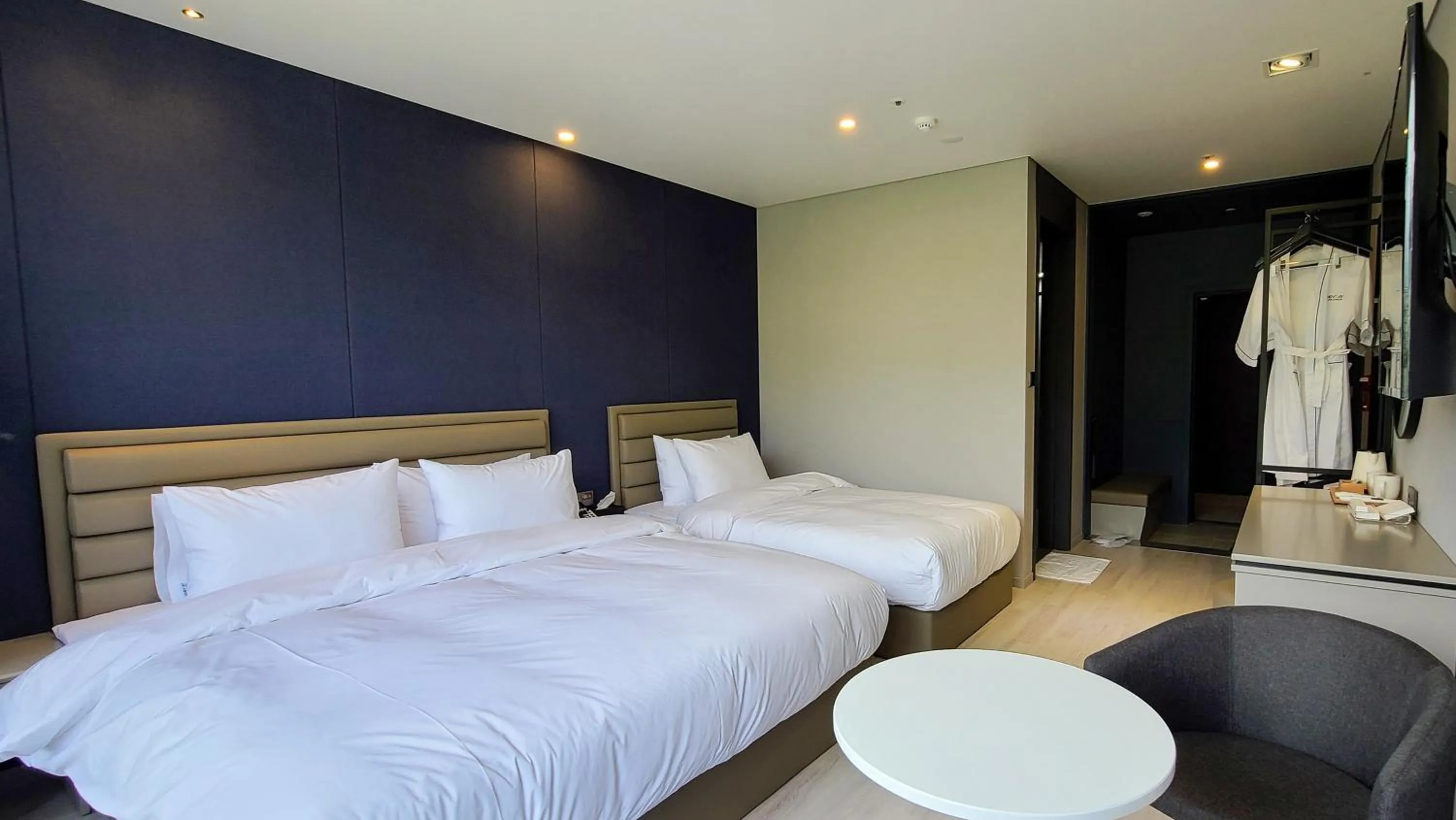 Bed in Hotel Ohevday