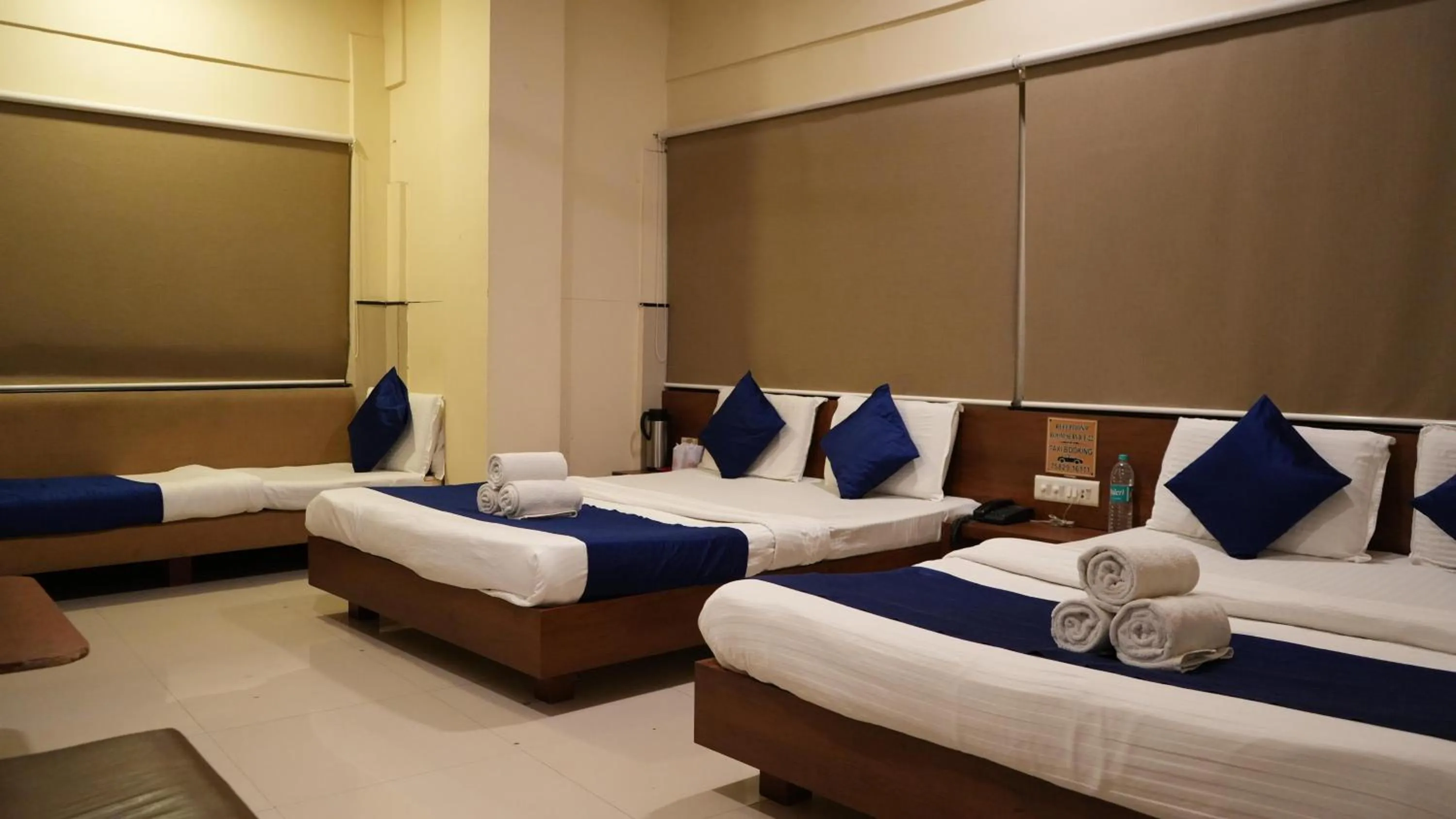 Bedroom, Bed in Hotel Satyug