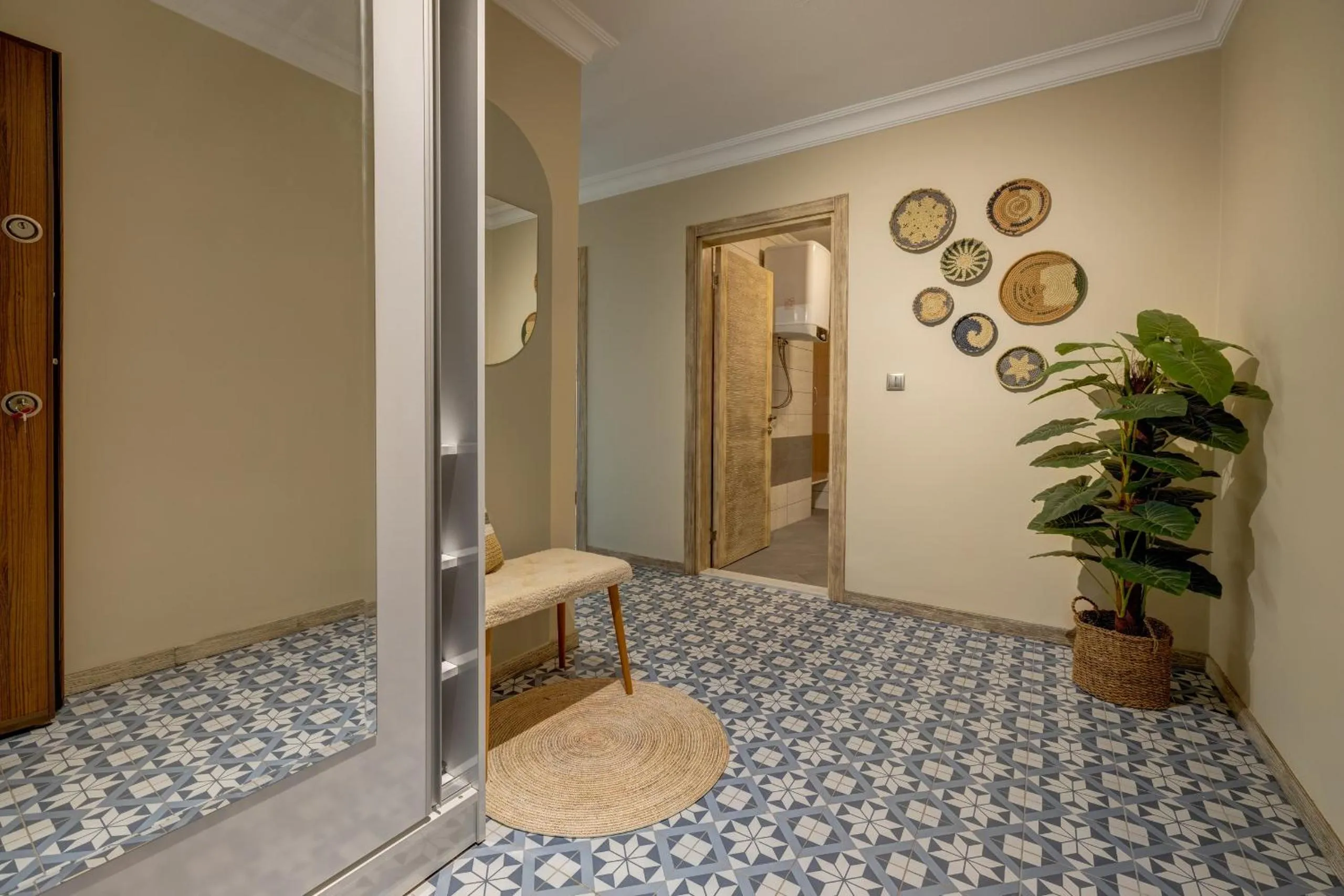 Massage, Bed in Gurel Garden House