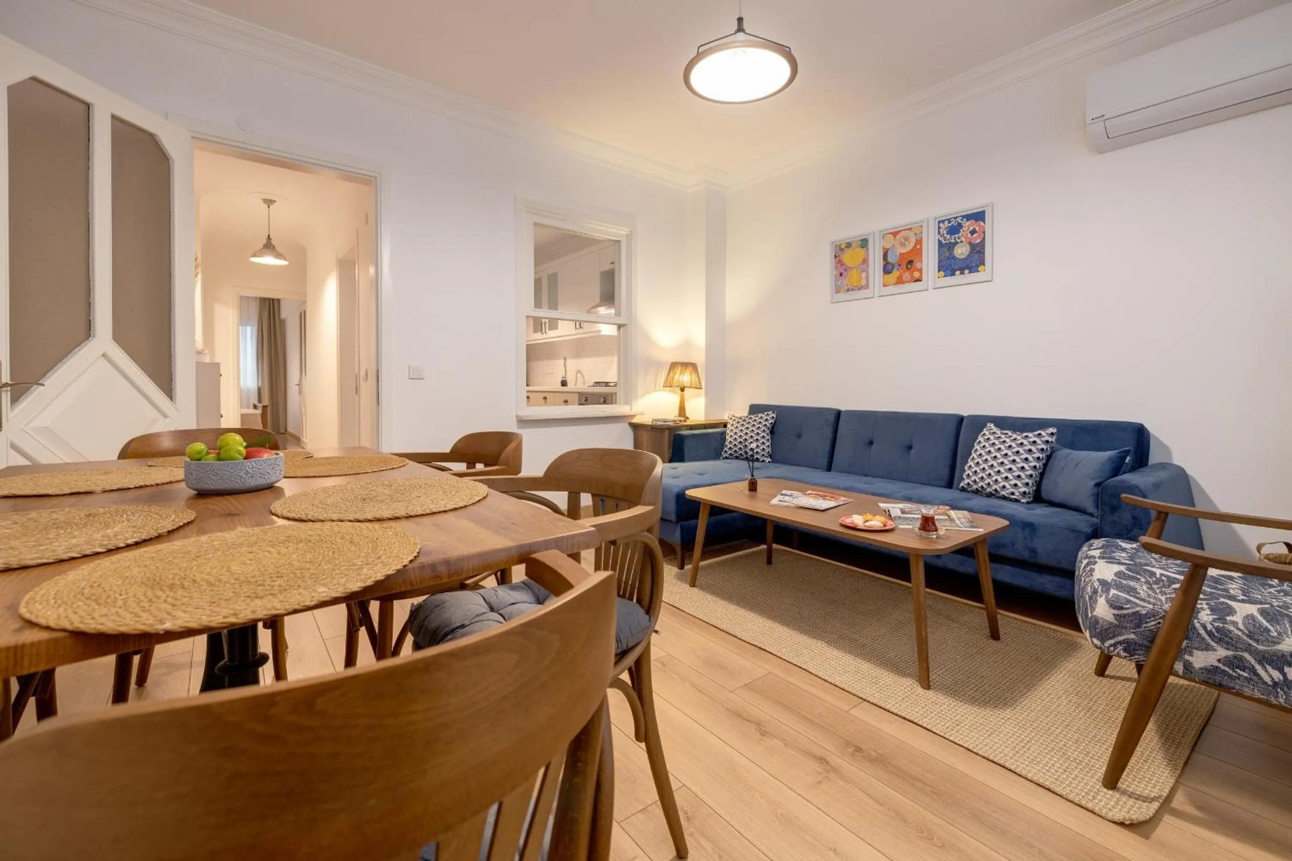Living room in Gurel Garden House