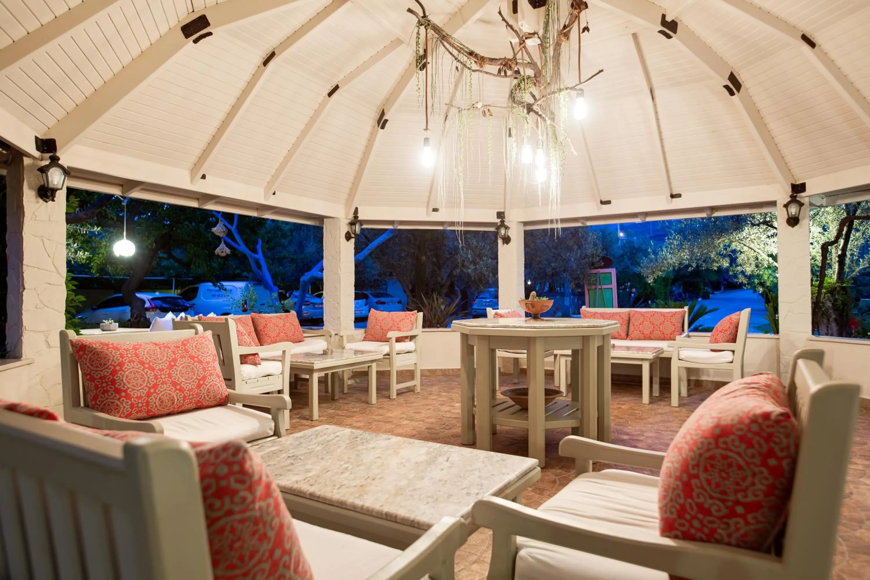 Restaurant/places to eat in Gurel Garden House