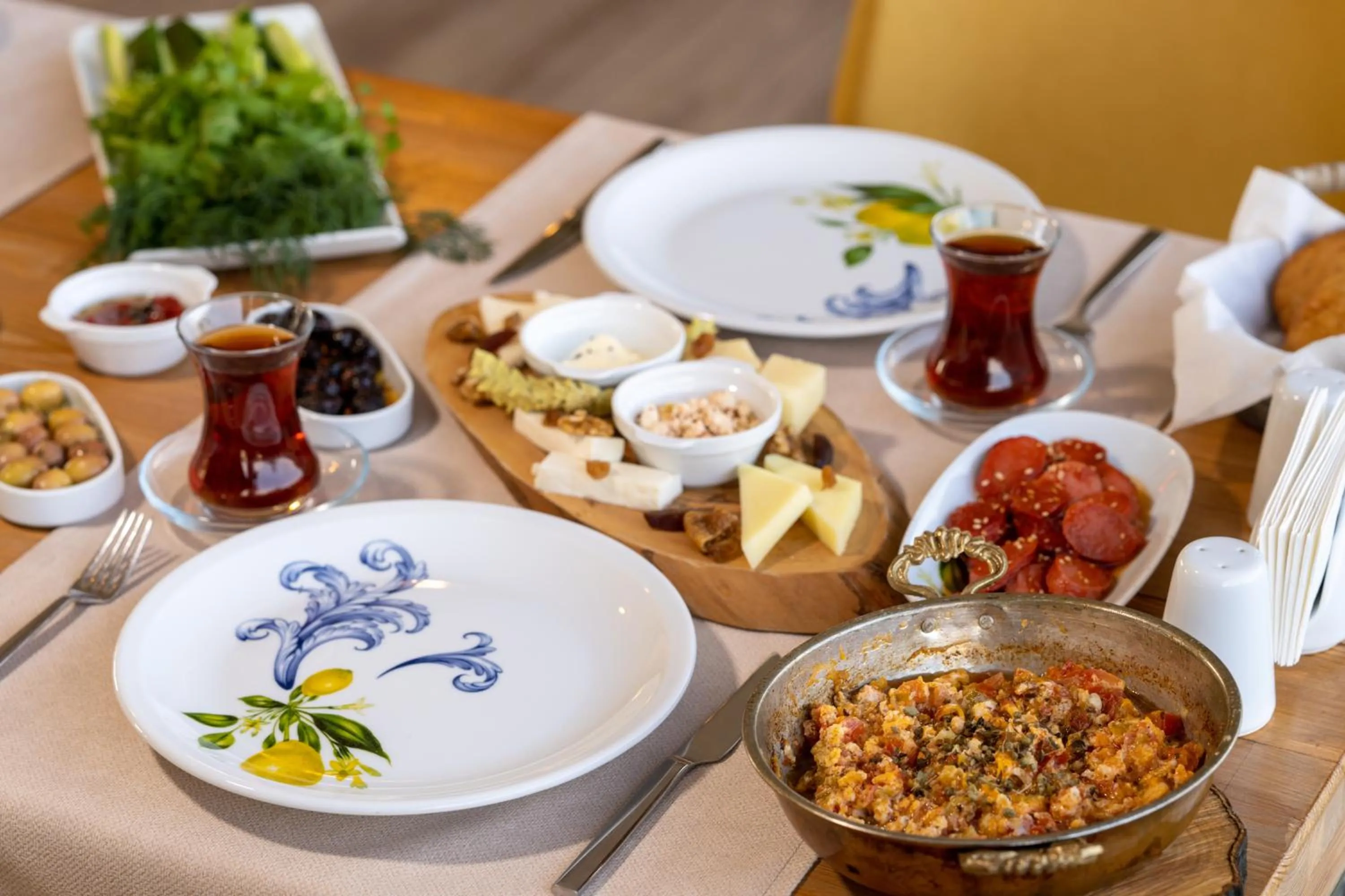 Breakfast in Gurel Garden House