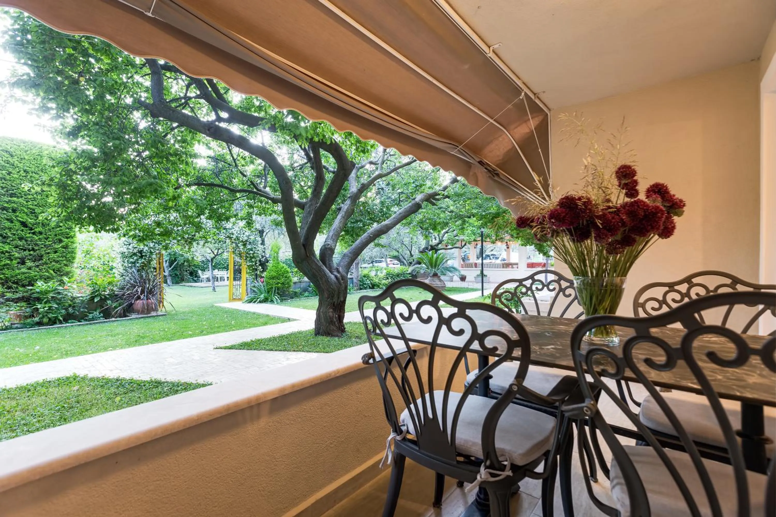 Balcony/Terrace in Gurel Garden House
