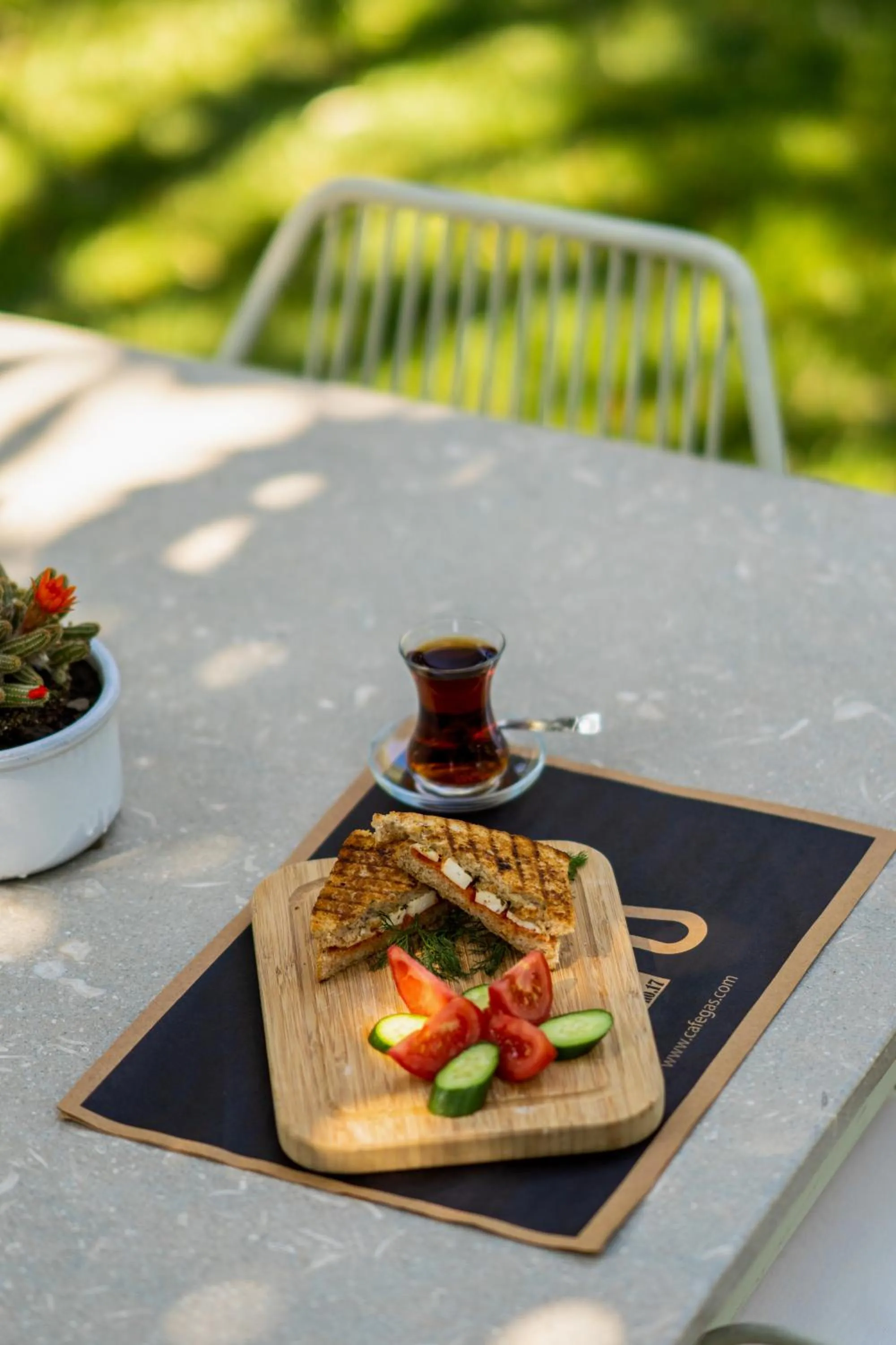 Food and drinks in Gurel Garden House