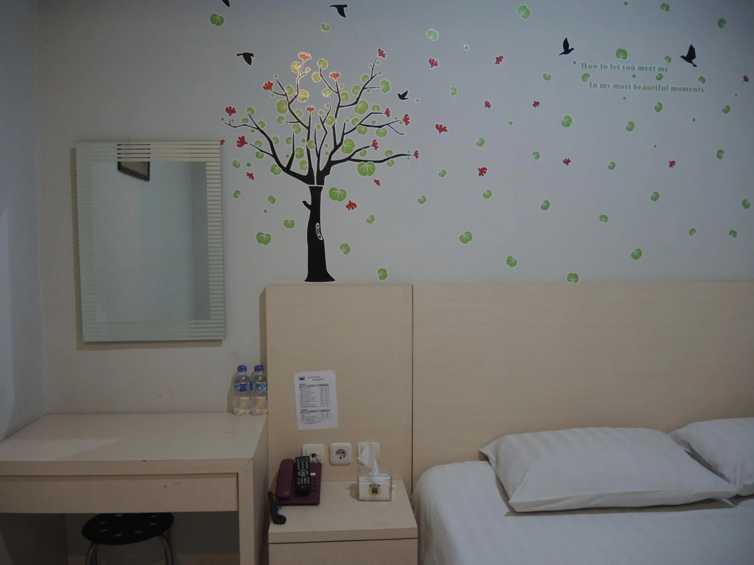 Decorative detail, Bed in SWK 95 Hotel