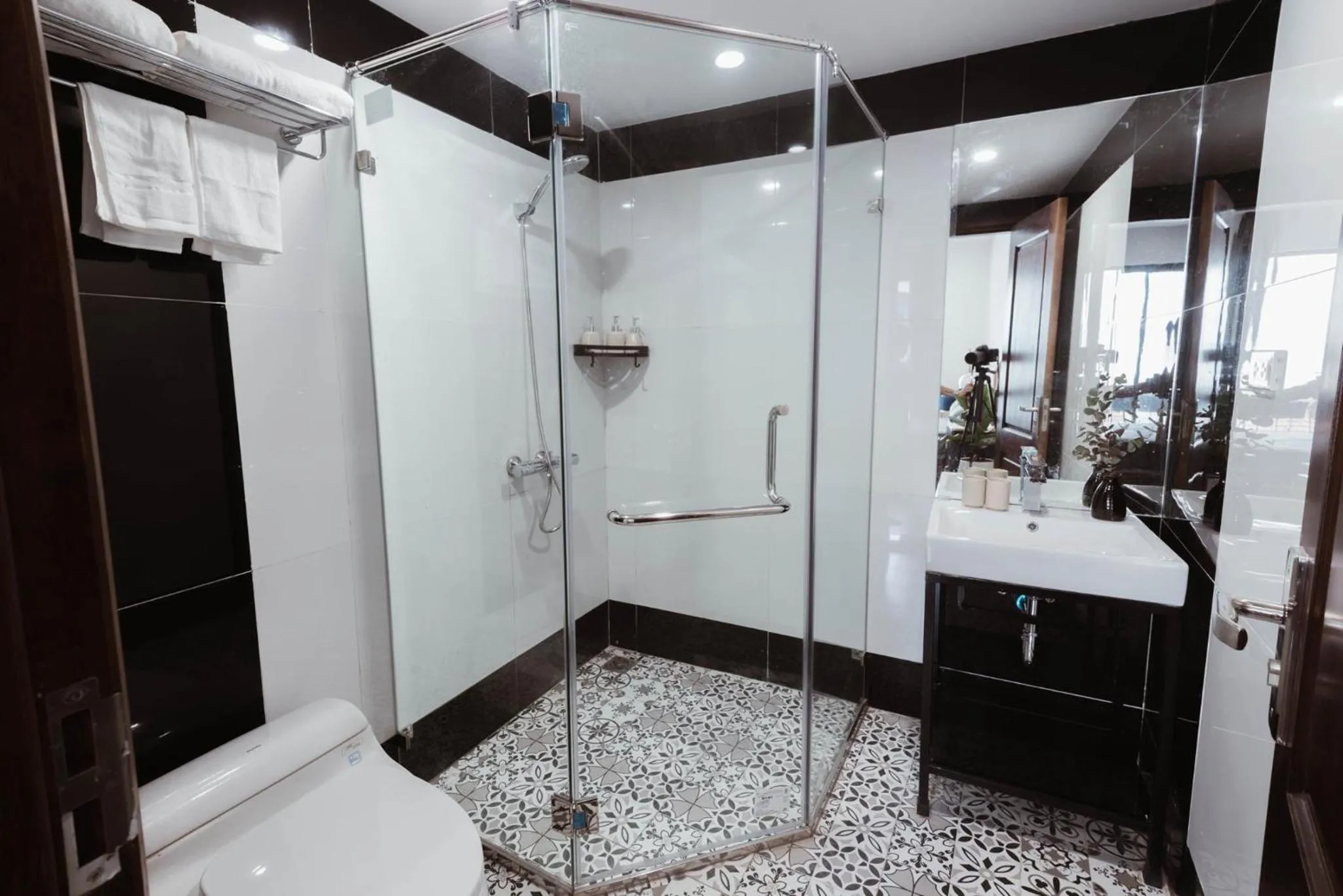 Shower in The Q Boutique and Home