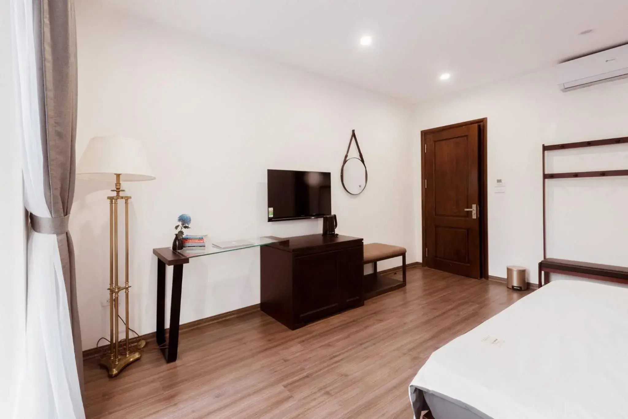 Large Double Room in The Q Boutique and Home Large Double Room in The Q Boutique and Home