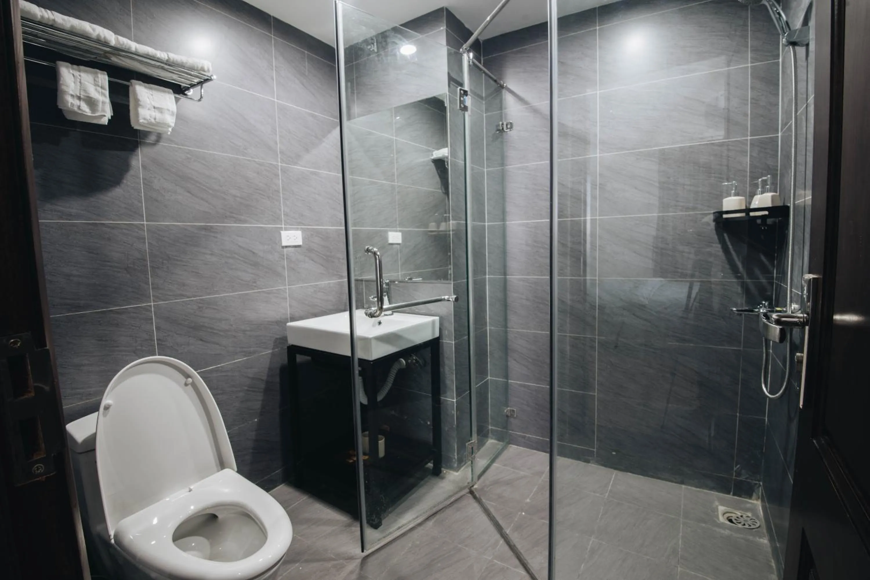 Shower in The Q Boutique and Home