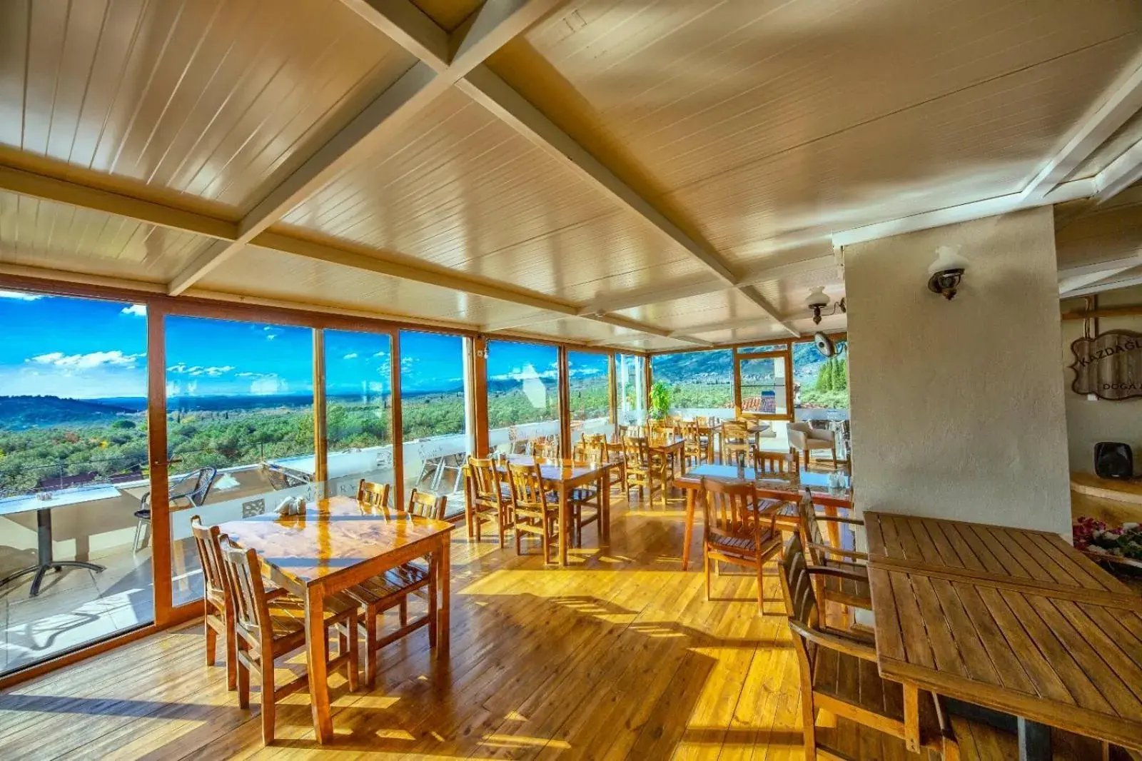 Restaurant/places to eat in Kazdaglari Ida Natura Bungalov Hotel Restaurant/places to eat in Kazdaglari Ida Natura Bungalov Hotel