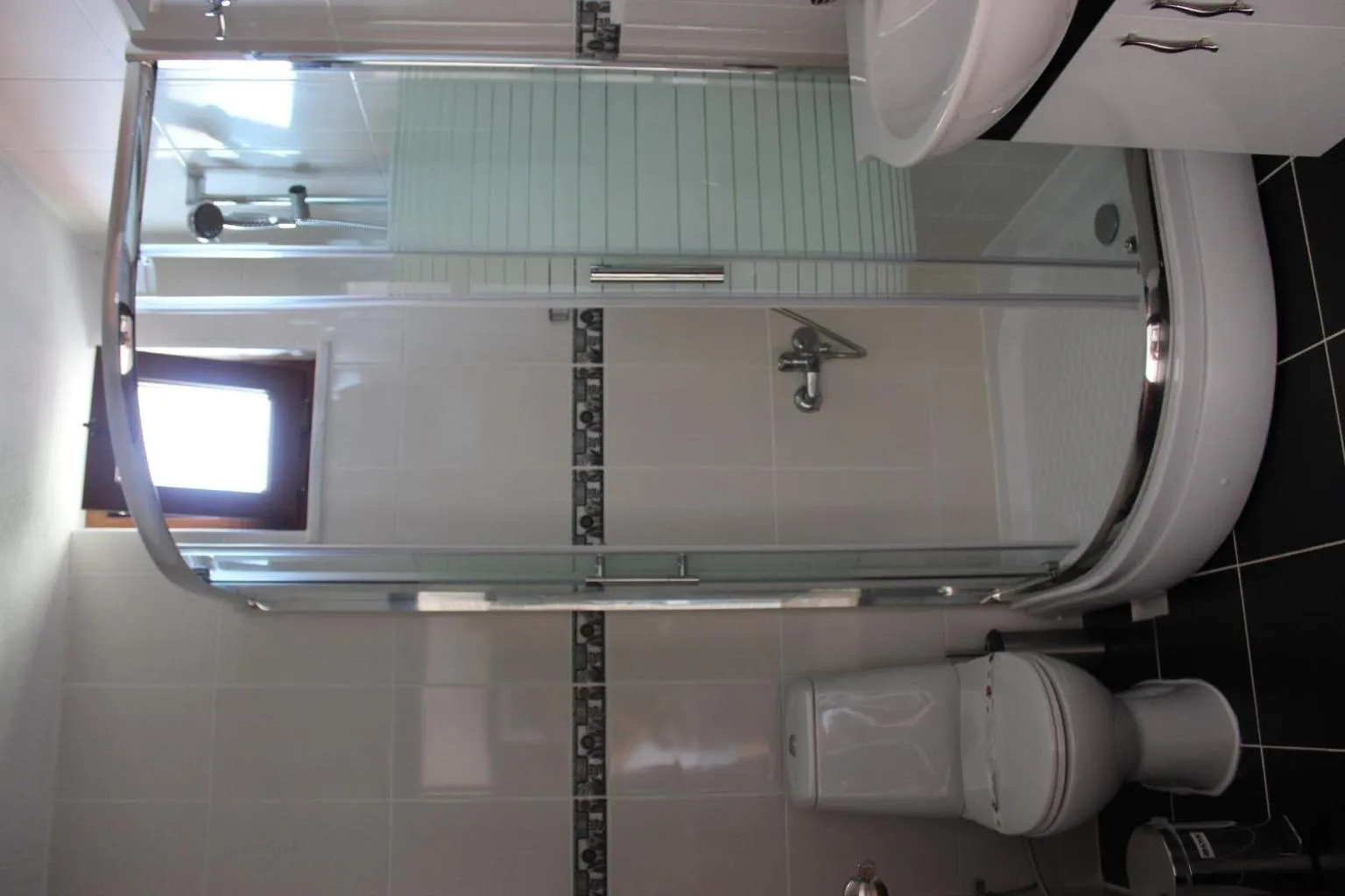 Shower in Kazdaglari Ida Natura Bungalov Hotel