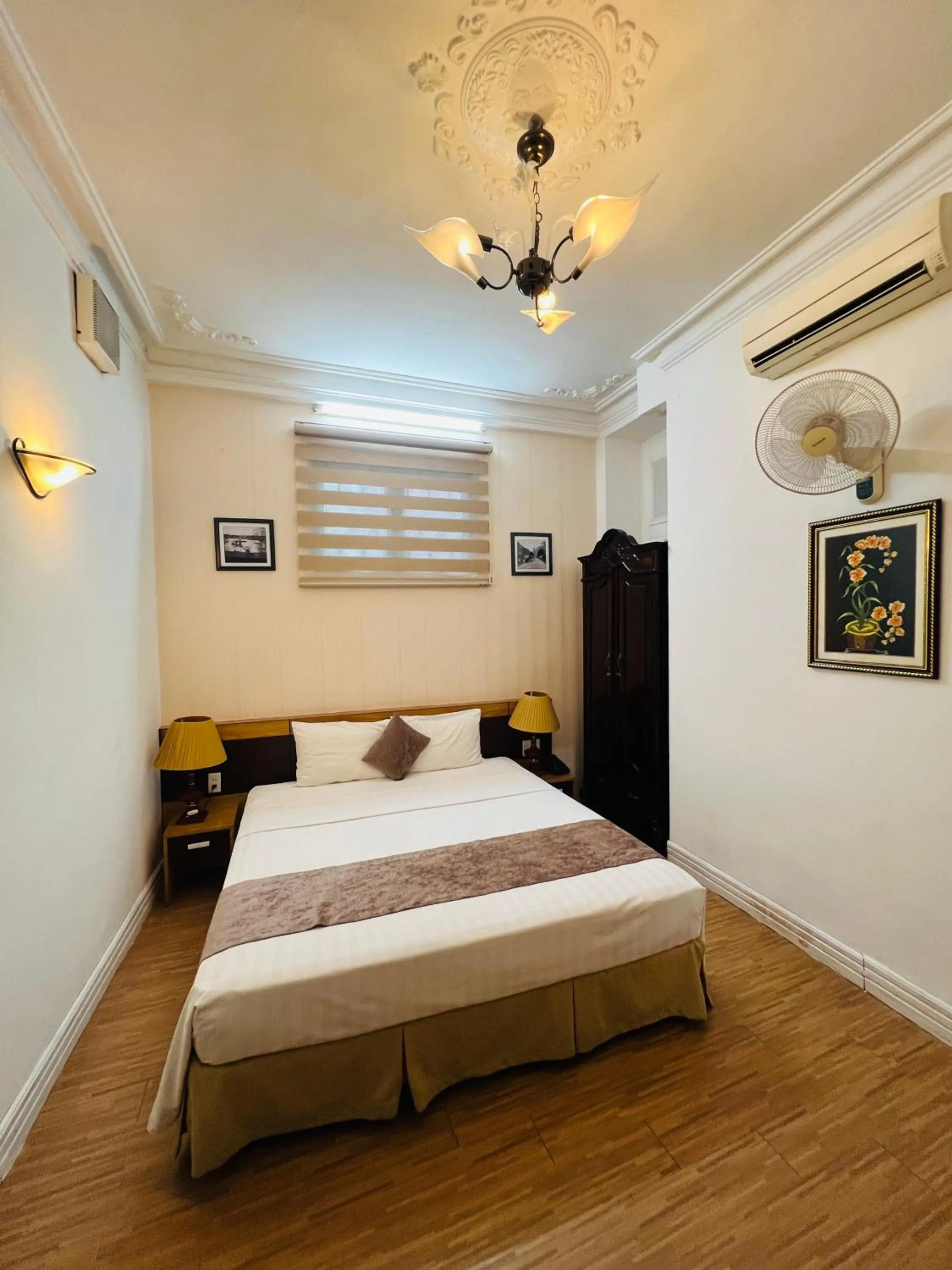 Bedroom, Bed in Hanoi Win Hotel & Travel