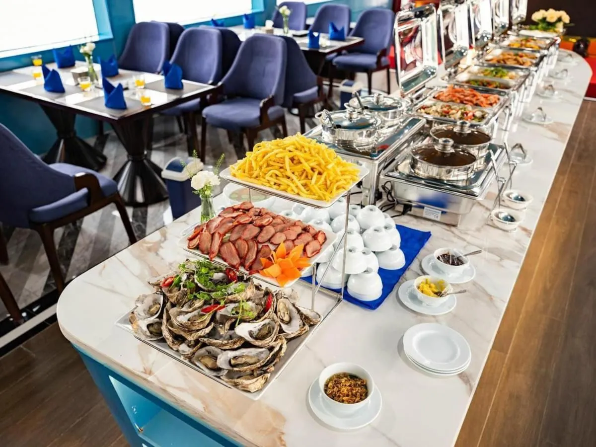 Breakfast in Hanoi Win Hotel & Travel