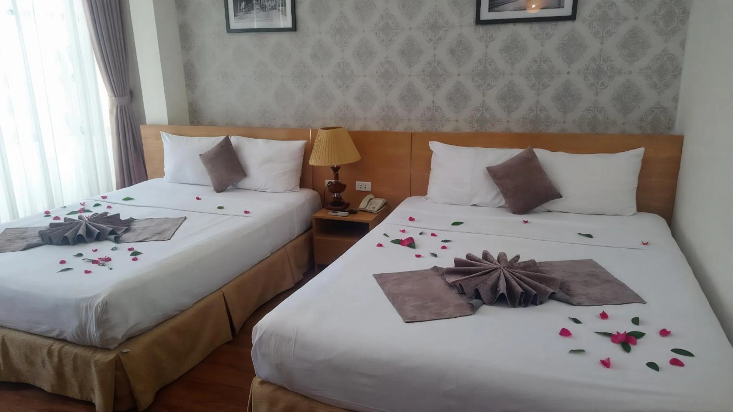 Photo of the whole room, Bed in Hanoi Win Hotel & Travel