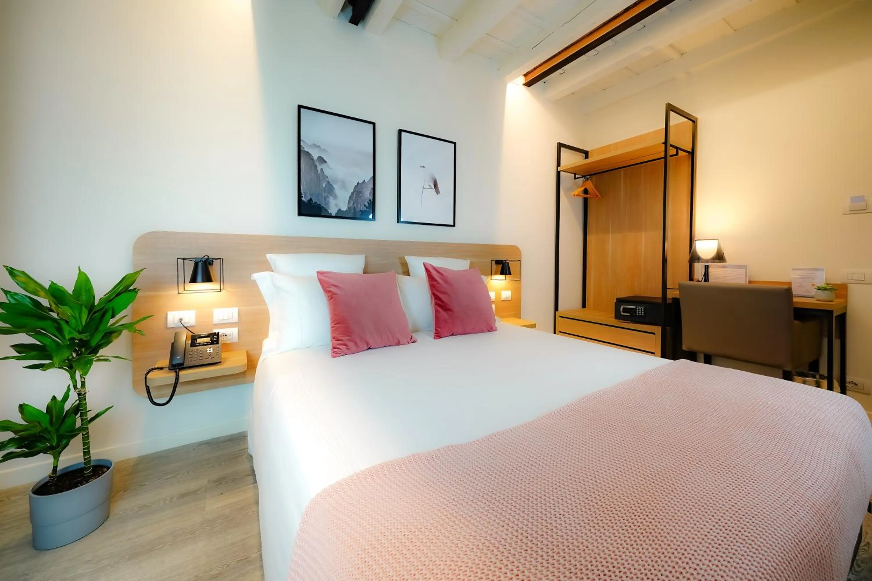 Bed in Bergamo Inn 15